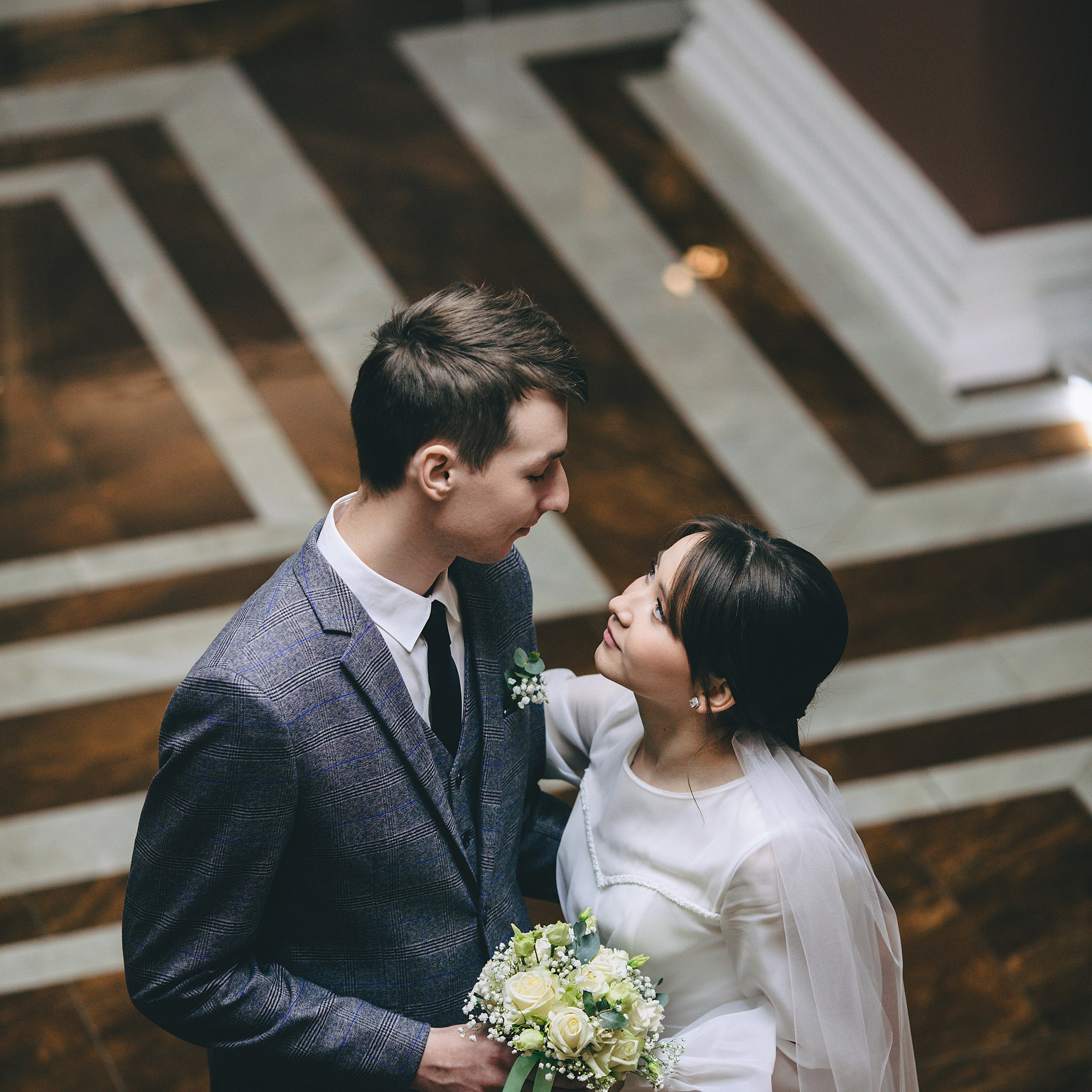 Свадебная фотосессия в национальной библиотеке Удмуртской Республики. Дима Никитин свадебный и семейный фотограф в Ижевске и Удмуртии с 2007 года