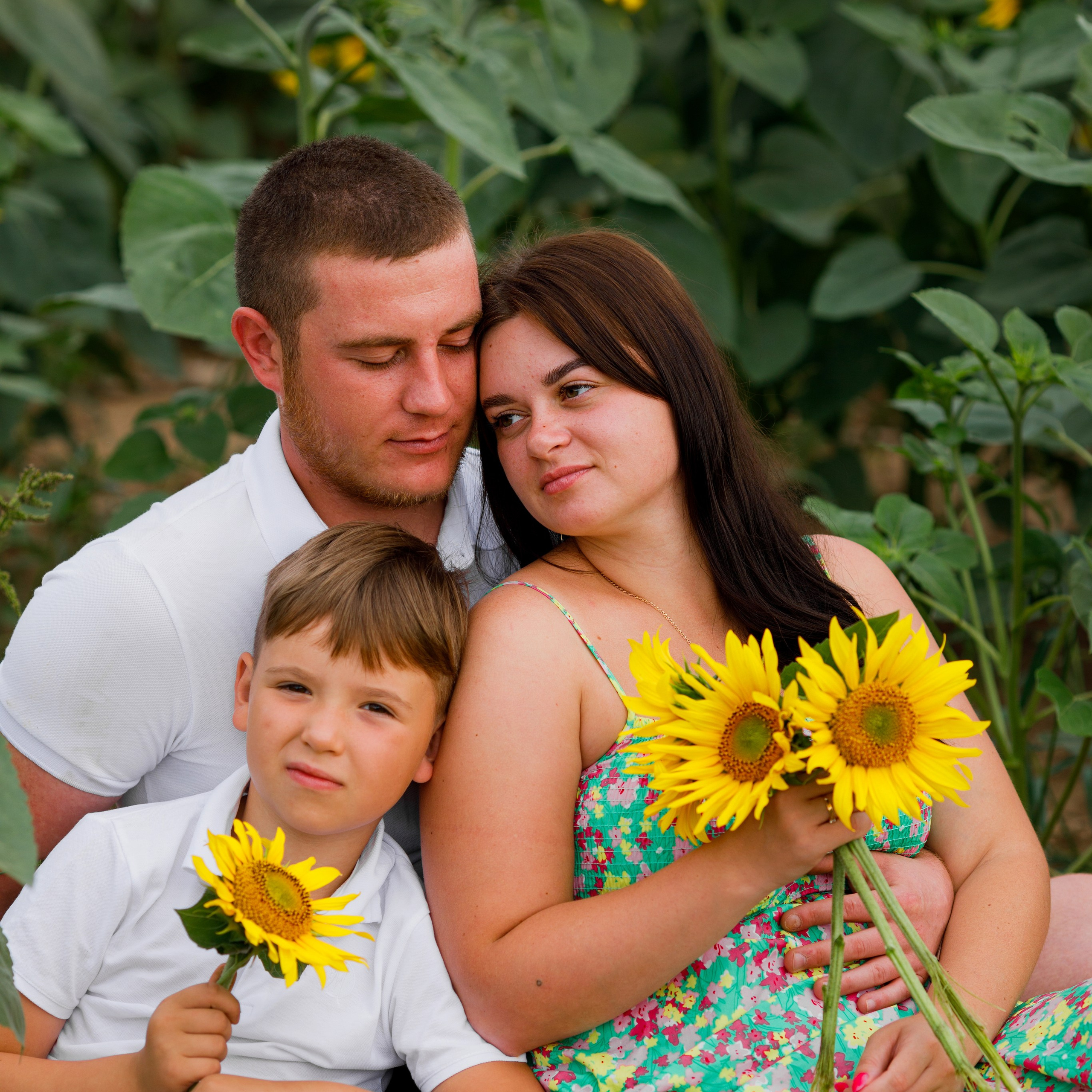 Семейная летняя фотосессия в подсолнухах. Дима Никитин свадебный и семейный фотограф в Ижевске и Удмуртии с 2007 года