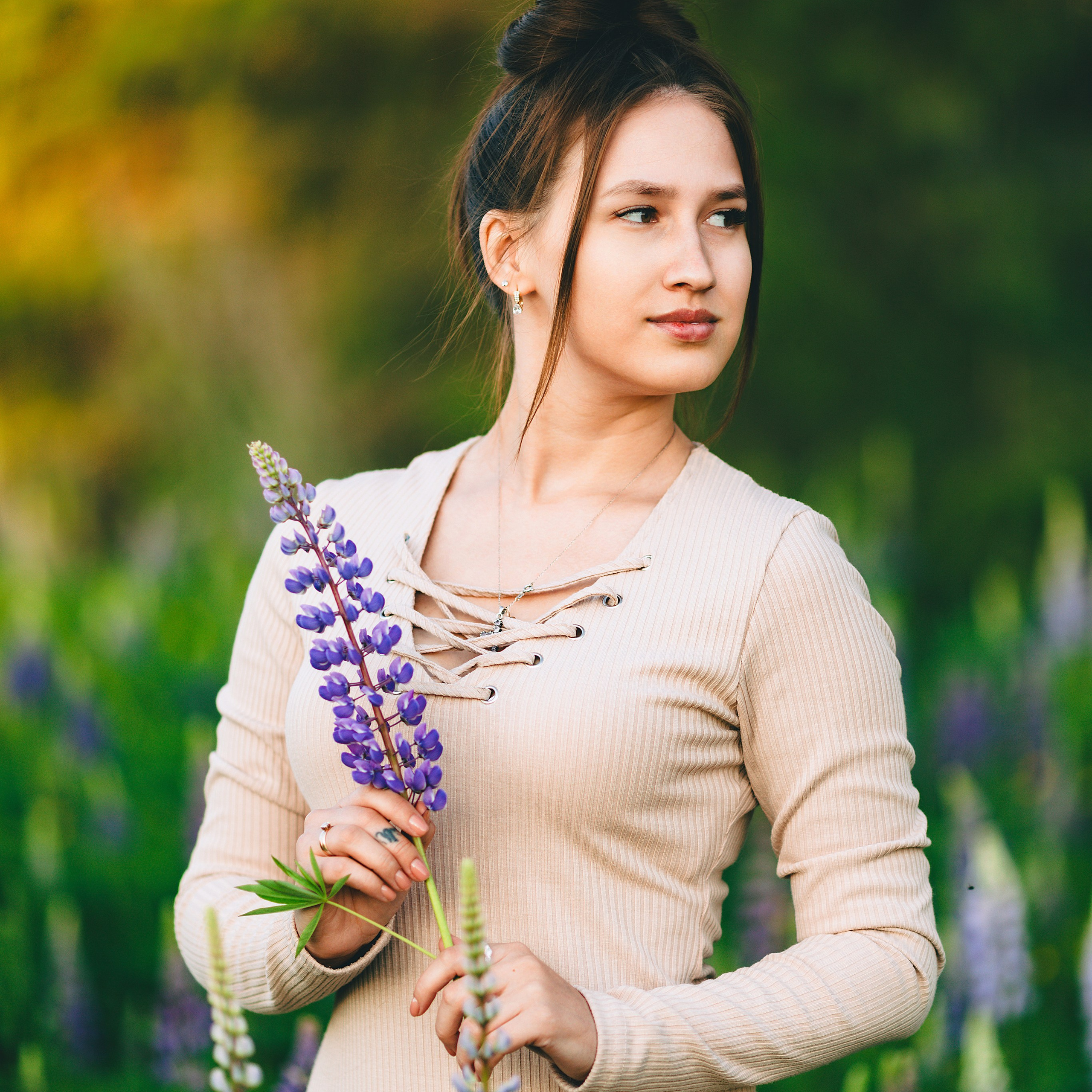 Индивидуальная фотосессия в люпиновом поле Удмуртии. Дима Никитин свадебный и семейный фотограф в Ижевске и Удмуртии с 2007 года