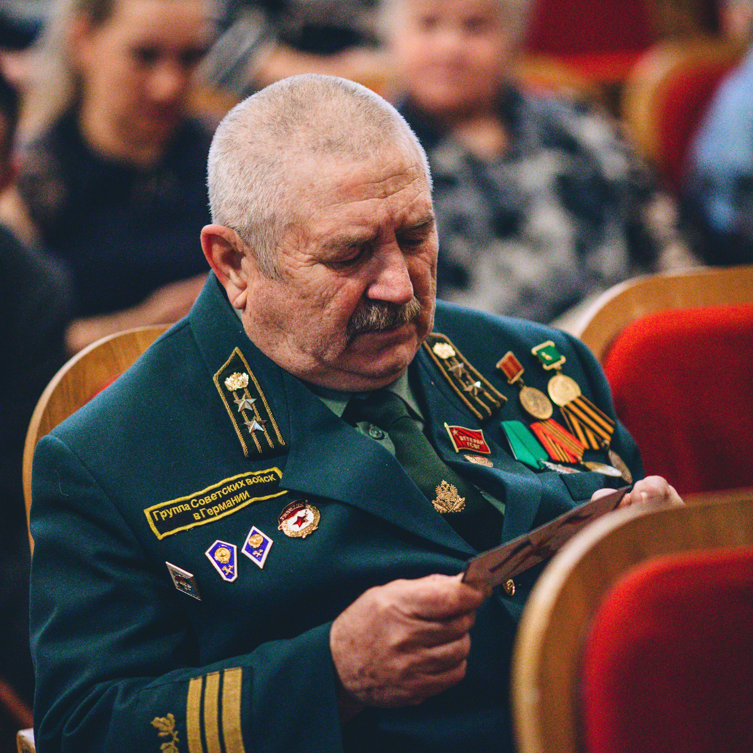 Фотосессия концерта посвященное Дню защитника Отечества. Дима Никитин свадебный и семейный фотограф в Ижевске и Удмуртии с 2007 года