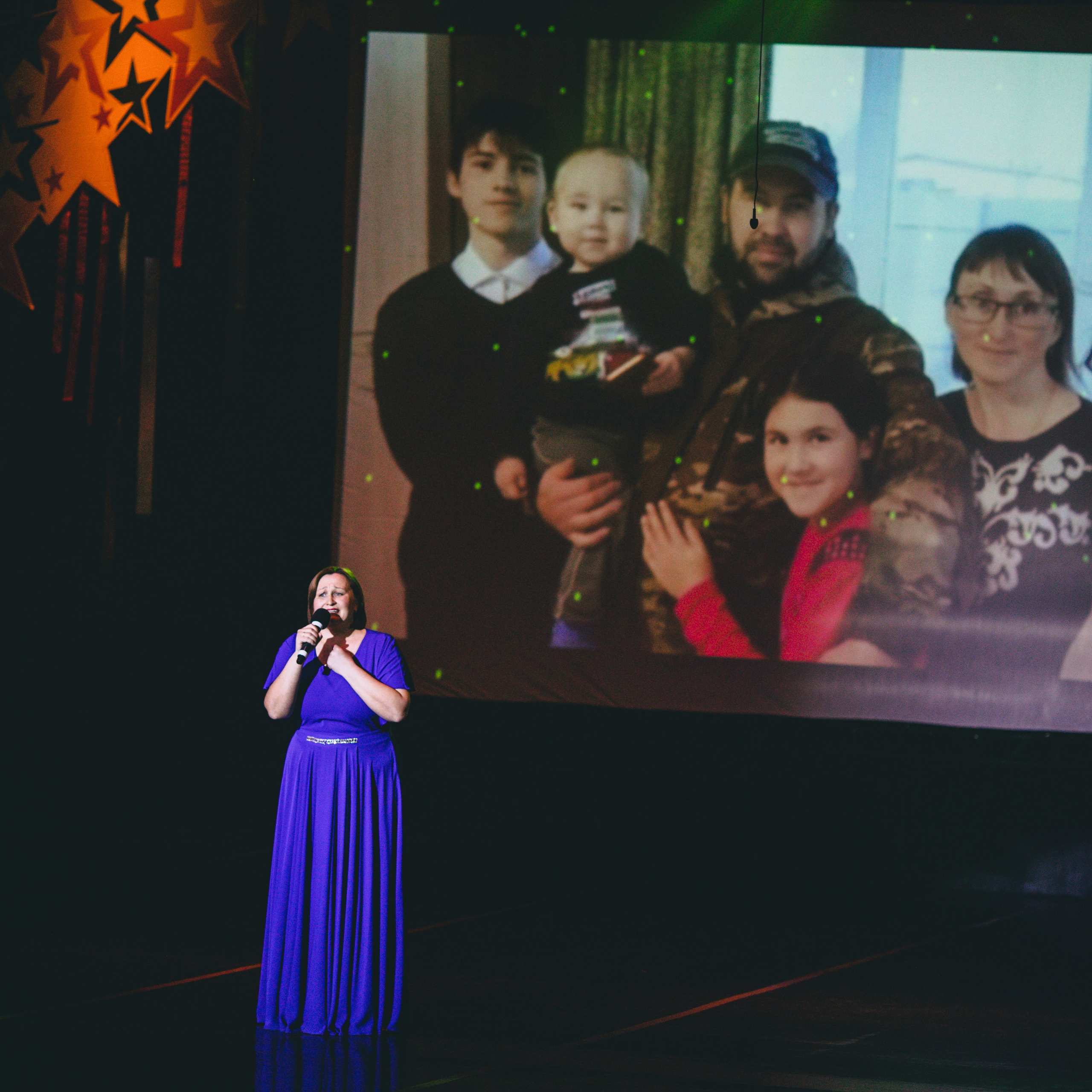 Фотосессия концерта посвященное Дню защитника Отечества. Дима Никитин свадебный и семейный фотограф в Ижевске и Удмуртии с 2007 года