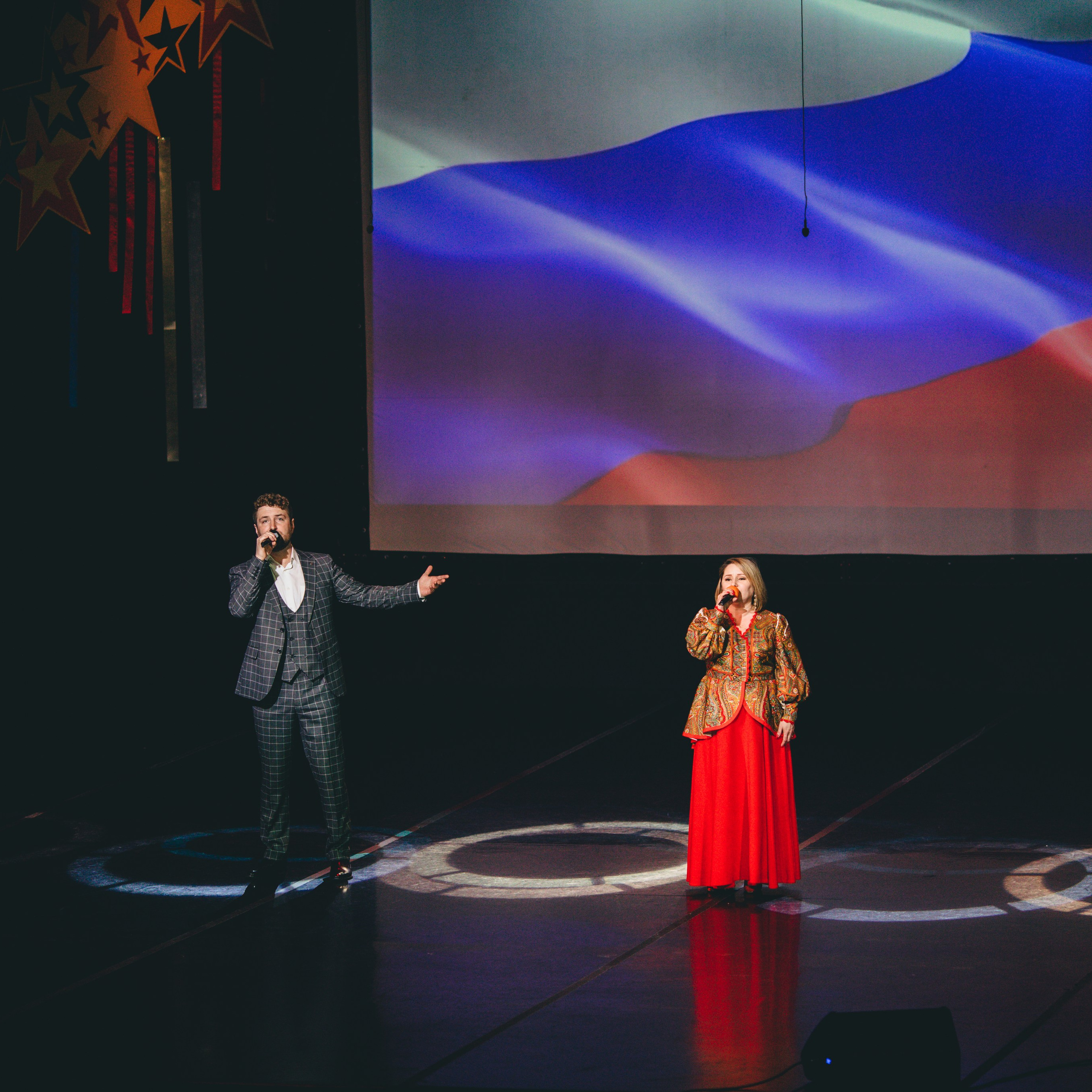 Фотосессия концерта посвященное Дню защитника Отечества. Дима Никитин свадебный и семейный фотограф в Ижевске и Удмуртии с 2007 года