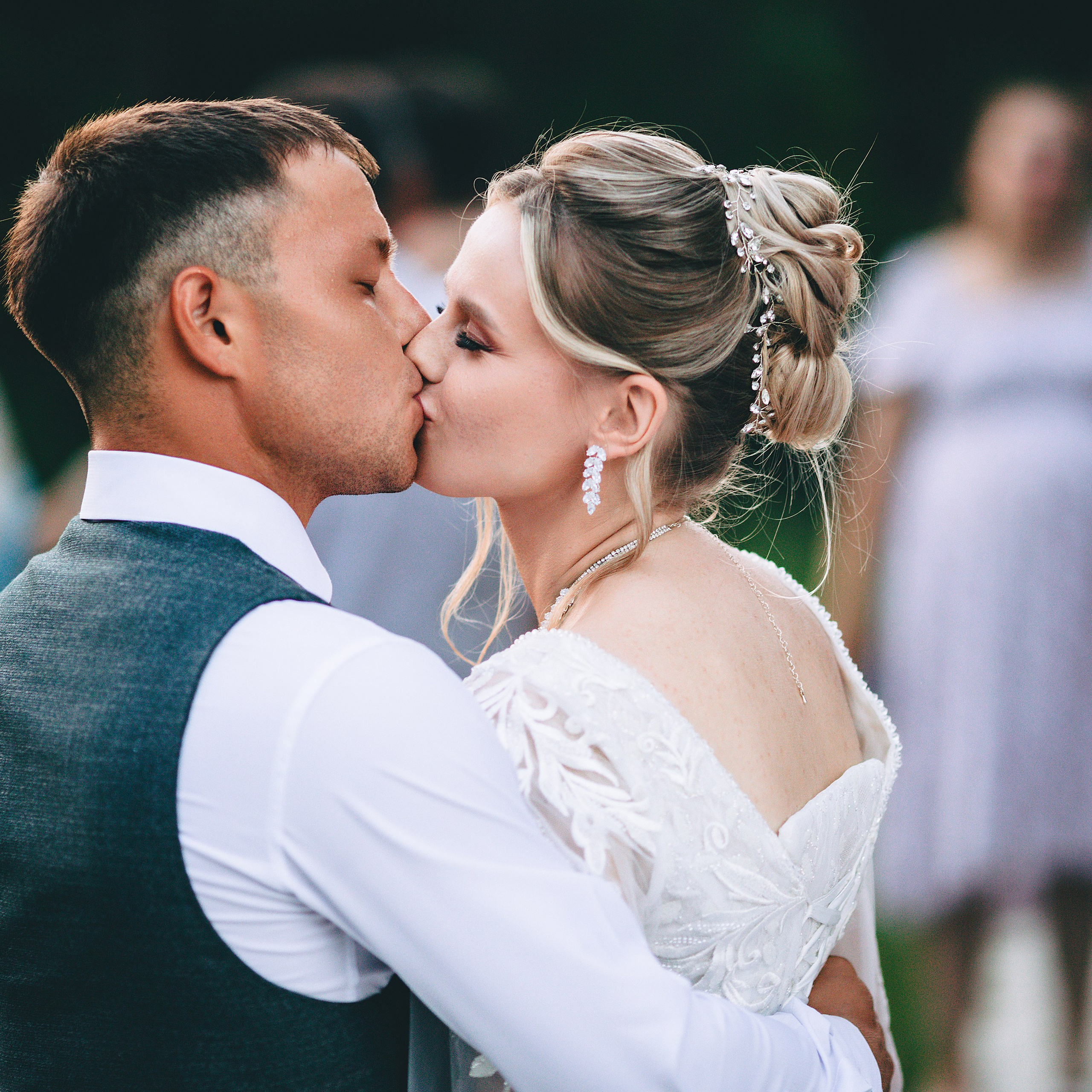 Свадебная фотосессия в гостевом доме «Завьяловский». Дима Никитин свадебный и семейный фотограф в Ижевске и Удмуртии с 2007 года