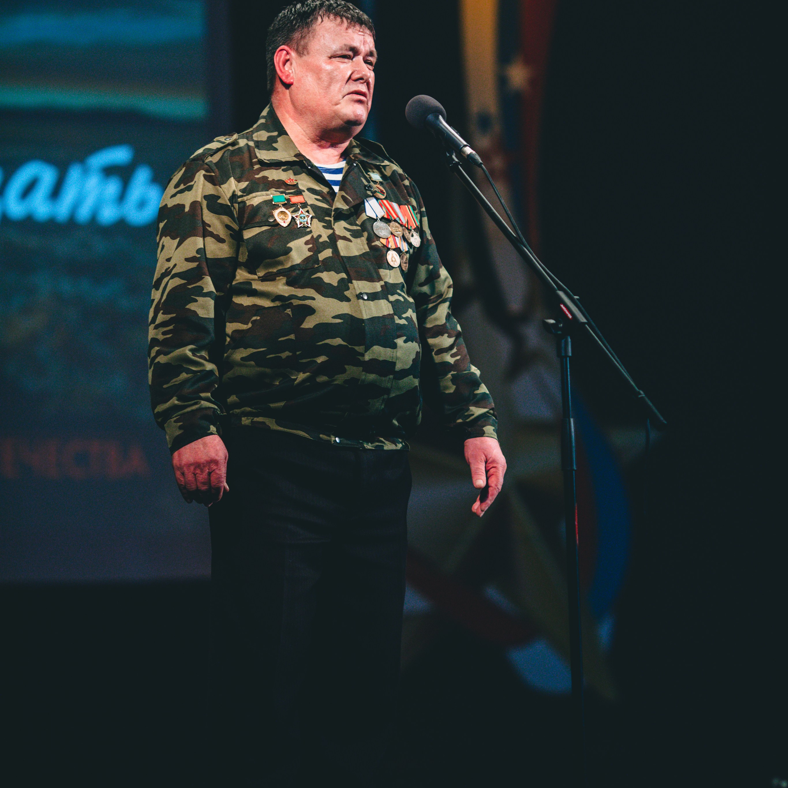 Фотосессия концерта посвященное Дню защитника Отечества. Дима Никитин свадебный и семейный фотограф в Ижевске и Удмуртии с 2007 года