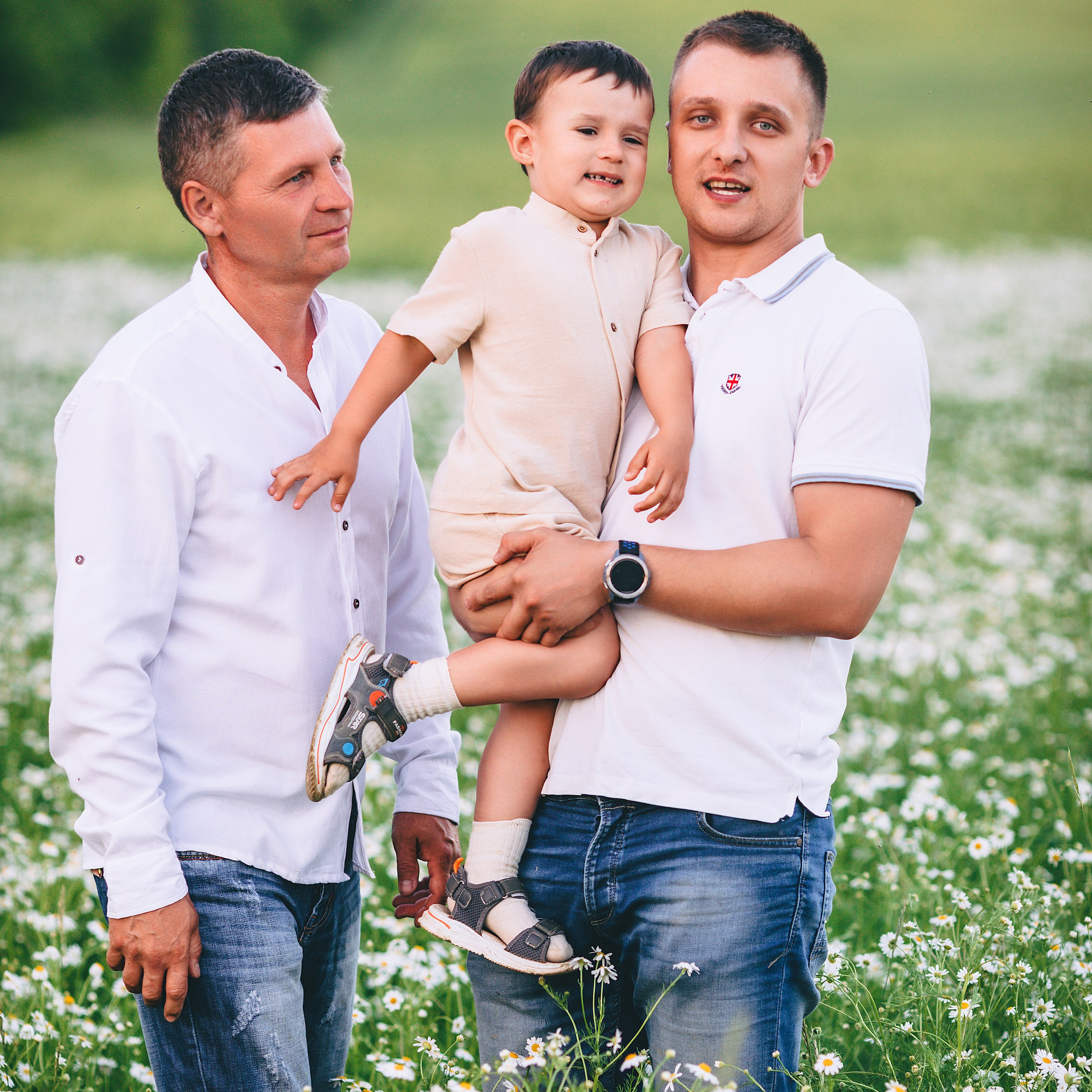 Большая семейная фотосессия за Ижевском в ромашковом поле. Дима Никитин свадебный и семейный фотограф в Ижевске и Удмуртии с 2007 года