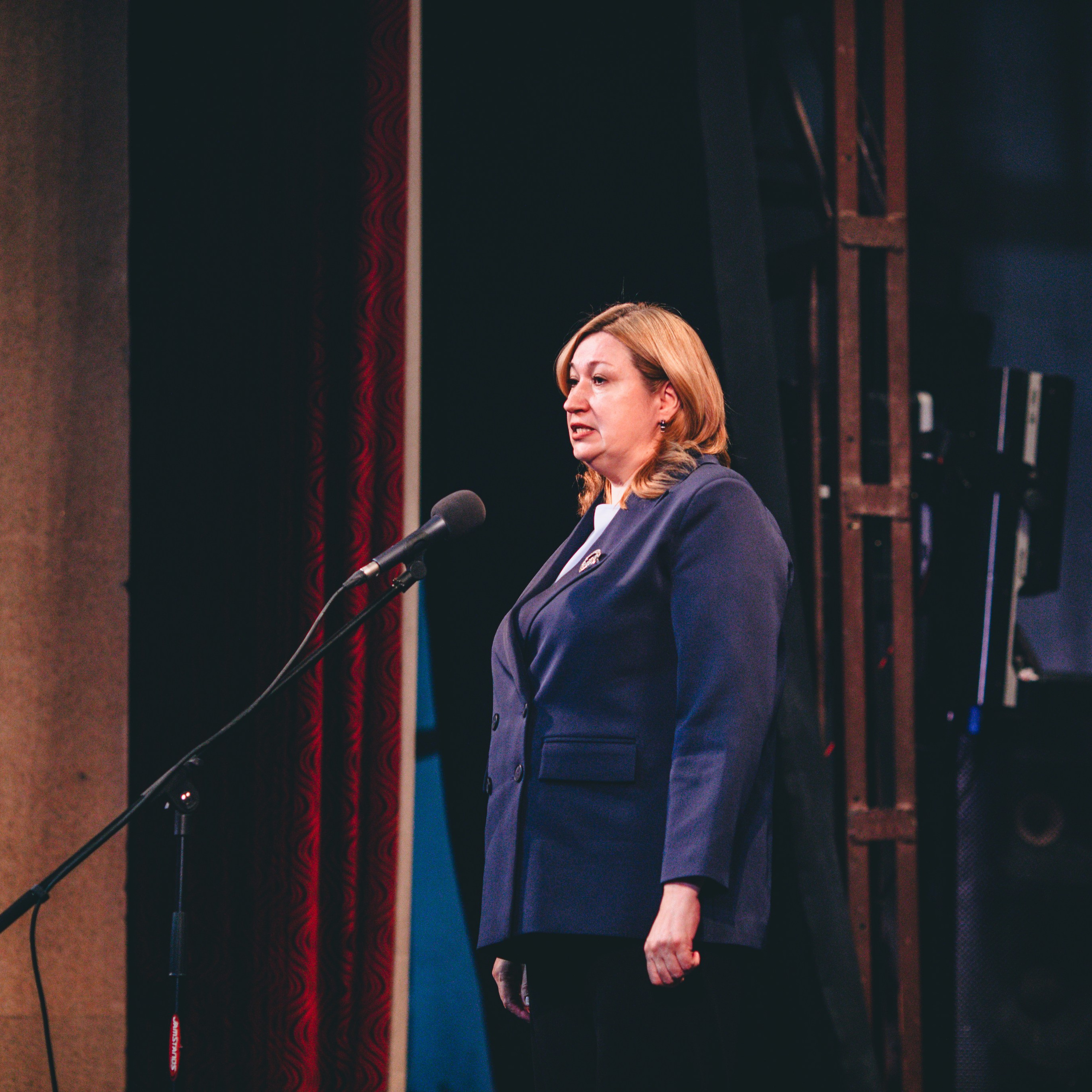 Фотосессия концерта посвященное Дню защитника Отечества. Дима Никитин свадебный и семейный фотограф в Ижевске и Удмуртии с 2007 года