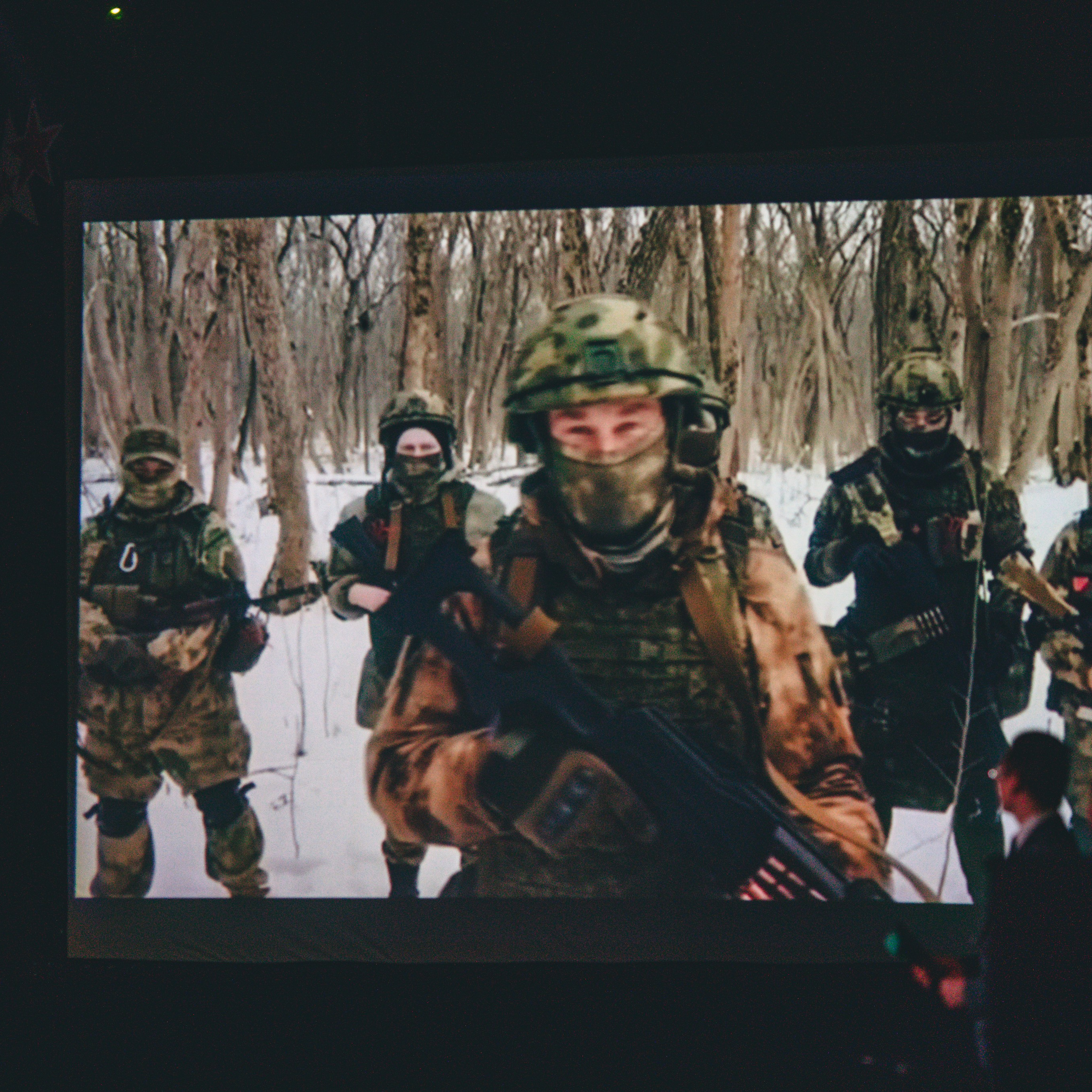 Фотосессия концерта посвященное Дню защитника Отечества. Дима Никитин свадебный и семейный фотограф в Ижевске и Удмуртии с 2007 года