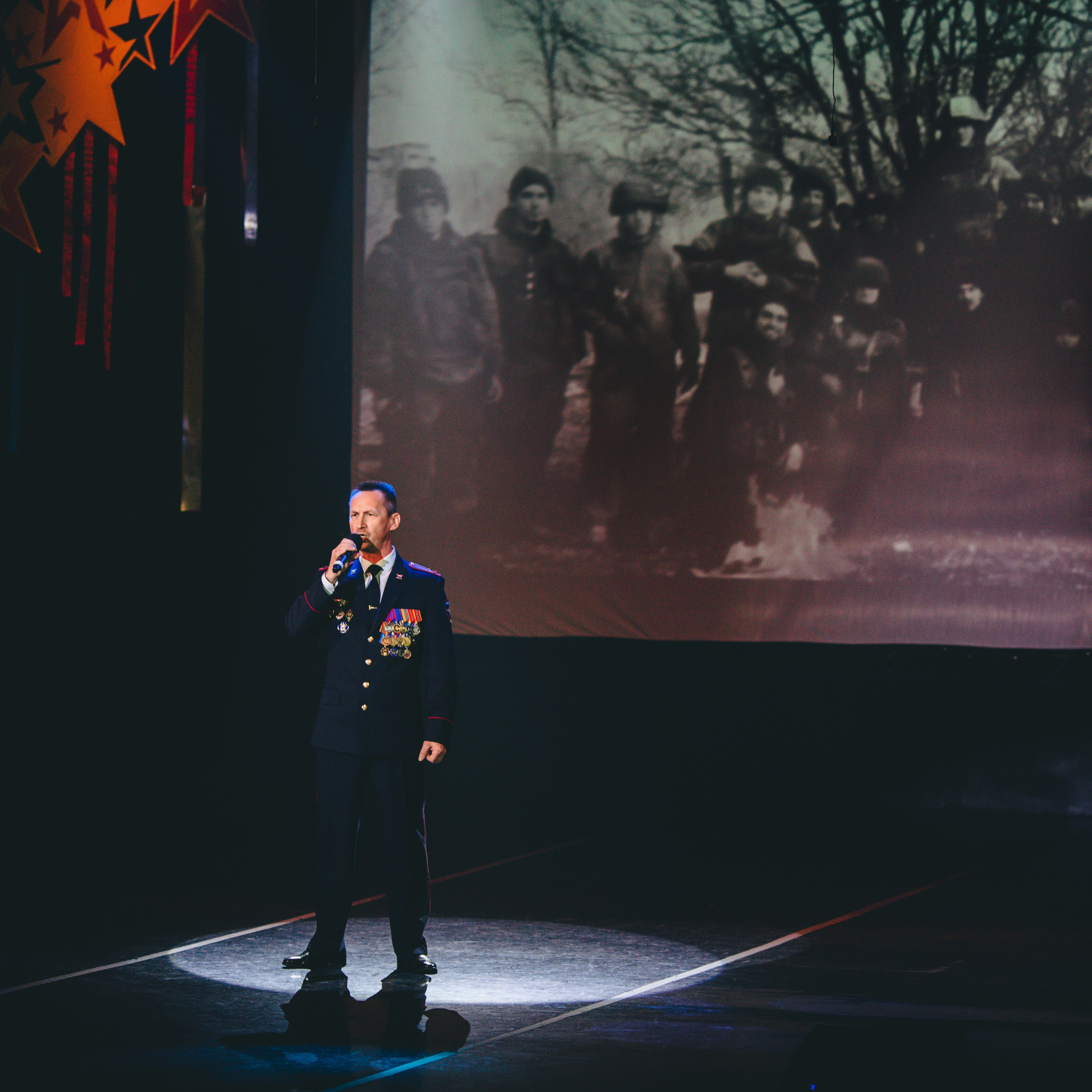 Фотосессия концерта посвященное Дню защитника Отечества. Дима Никитин свадебный и семейный фотограф в Ижевске и Удмуртии с 2007 года