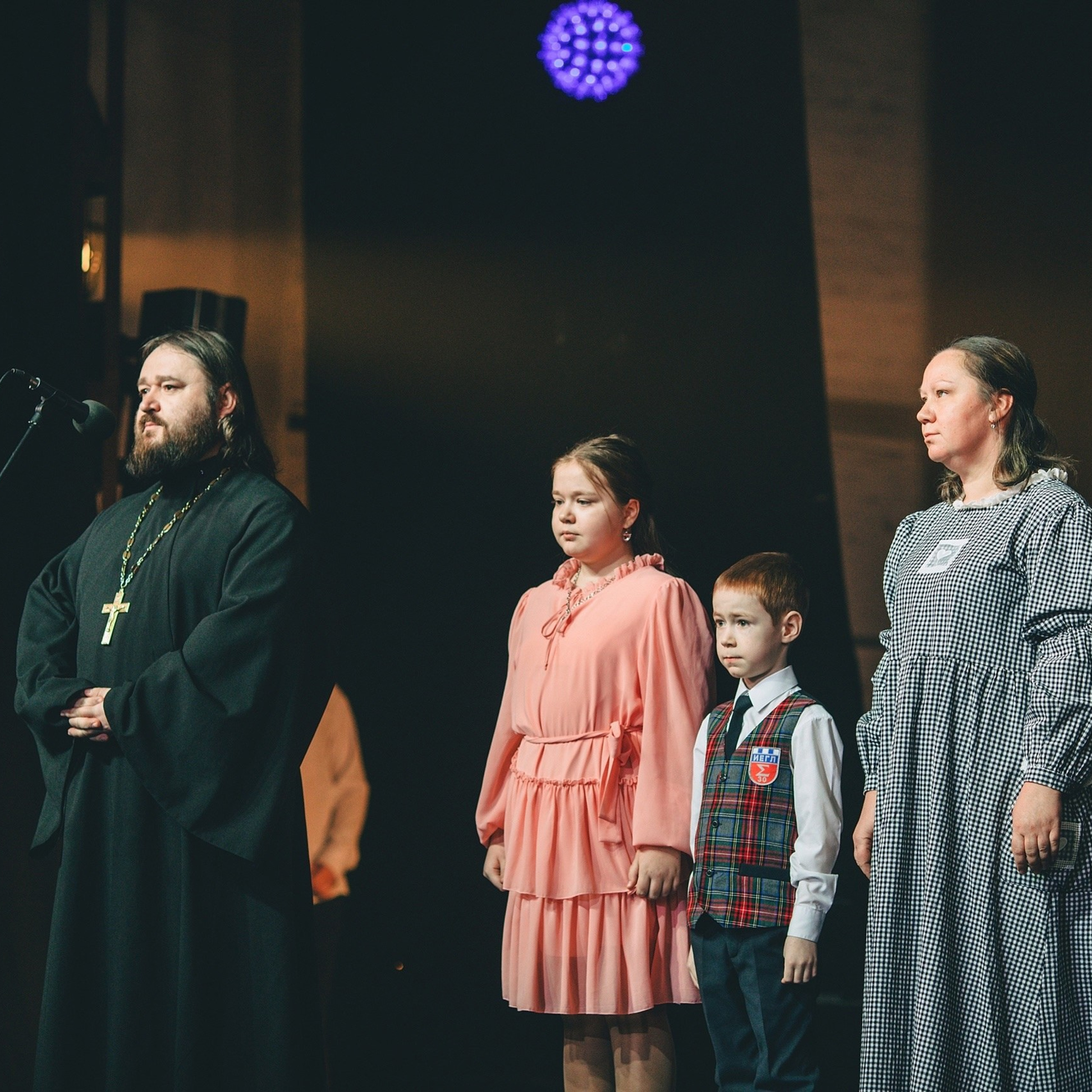 Фотосессия концерта «Рождество добрых дел». Дима Никитин свадебный и семейный фотограф в Ижевске и Удмуртии с 2007 года