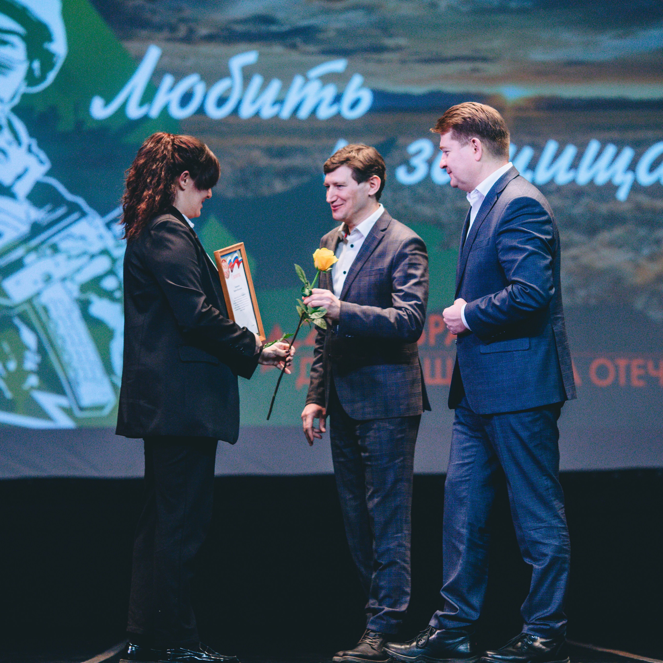 Фотосессия концерта посвященное Дню защитника Отечества. Дима Никитин свадебный и семейный фотограф в Ижевске и Удмуртии с 2007 года