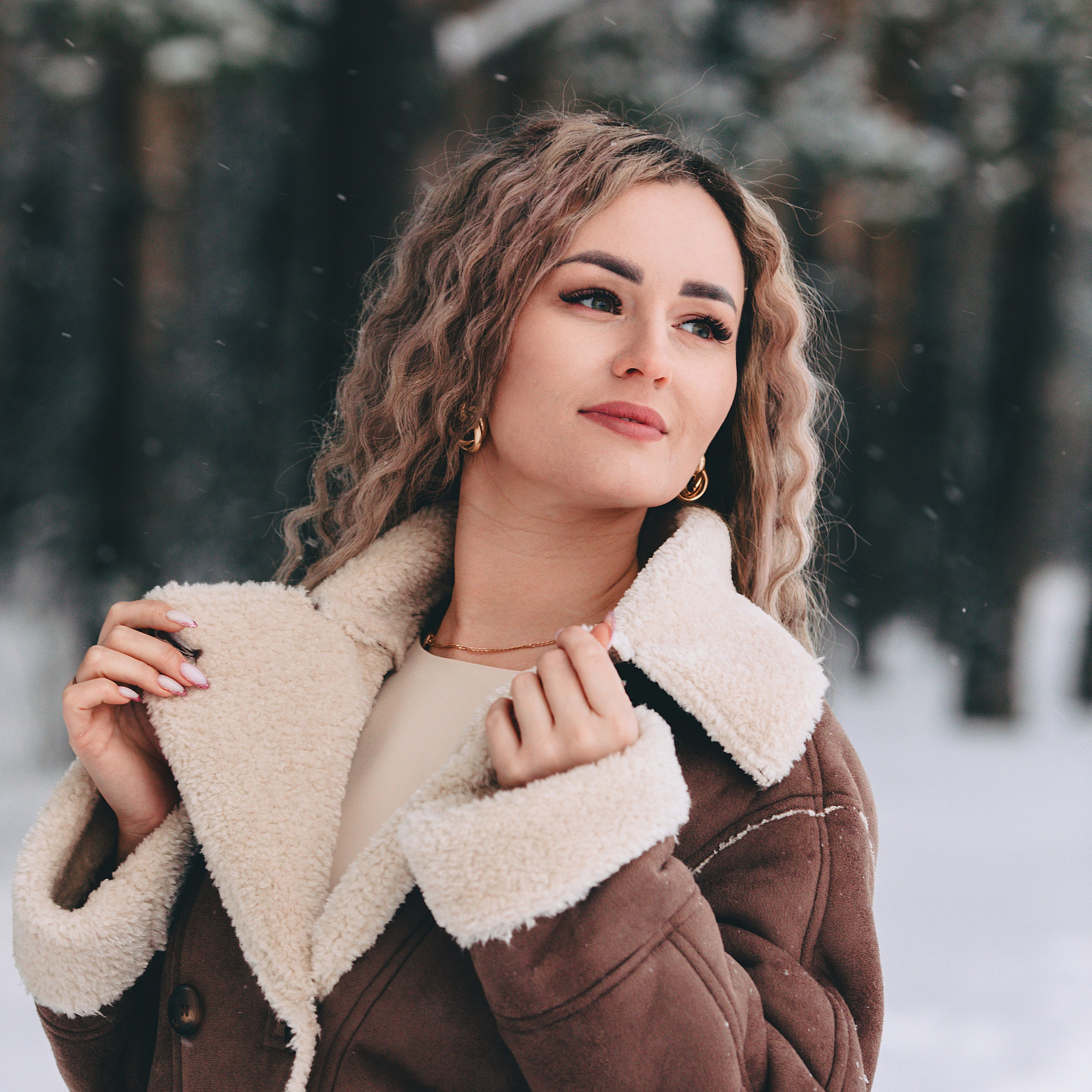 Индивидуальная зимняя фотосессия в лесу. Дима Никитин свадебный и семейный фотограф в Ижевске и Удмуртии с 2007 года