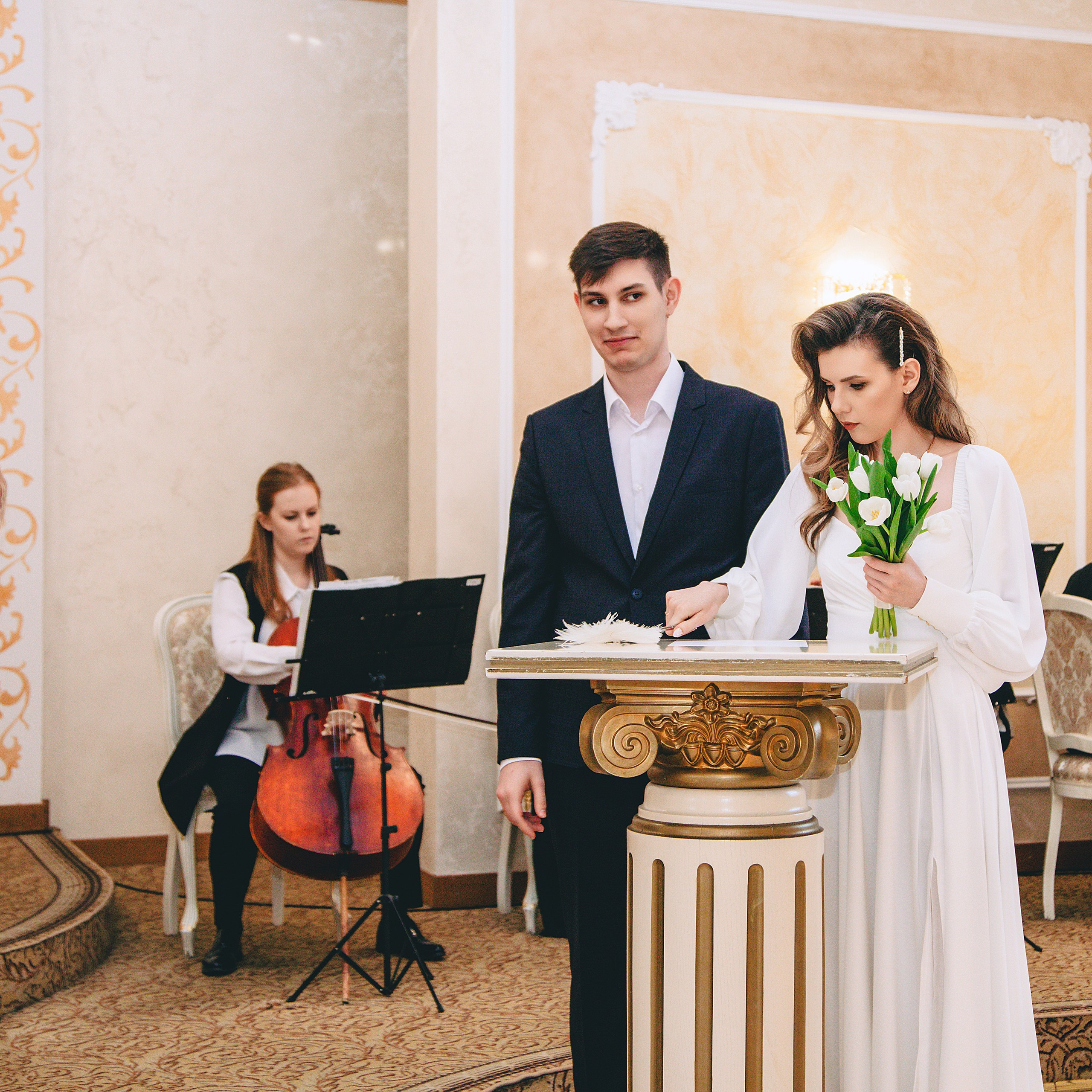 Торжественная регистрация брака в Доме Дружбы народов в Ижевске. Дима Никитин свадебный и семейный фотограф в Ижевске и Удмуртии с 2007 года