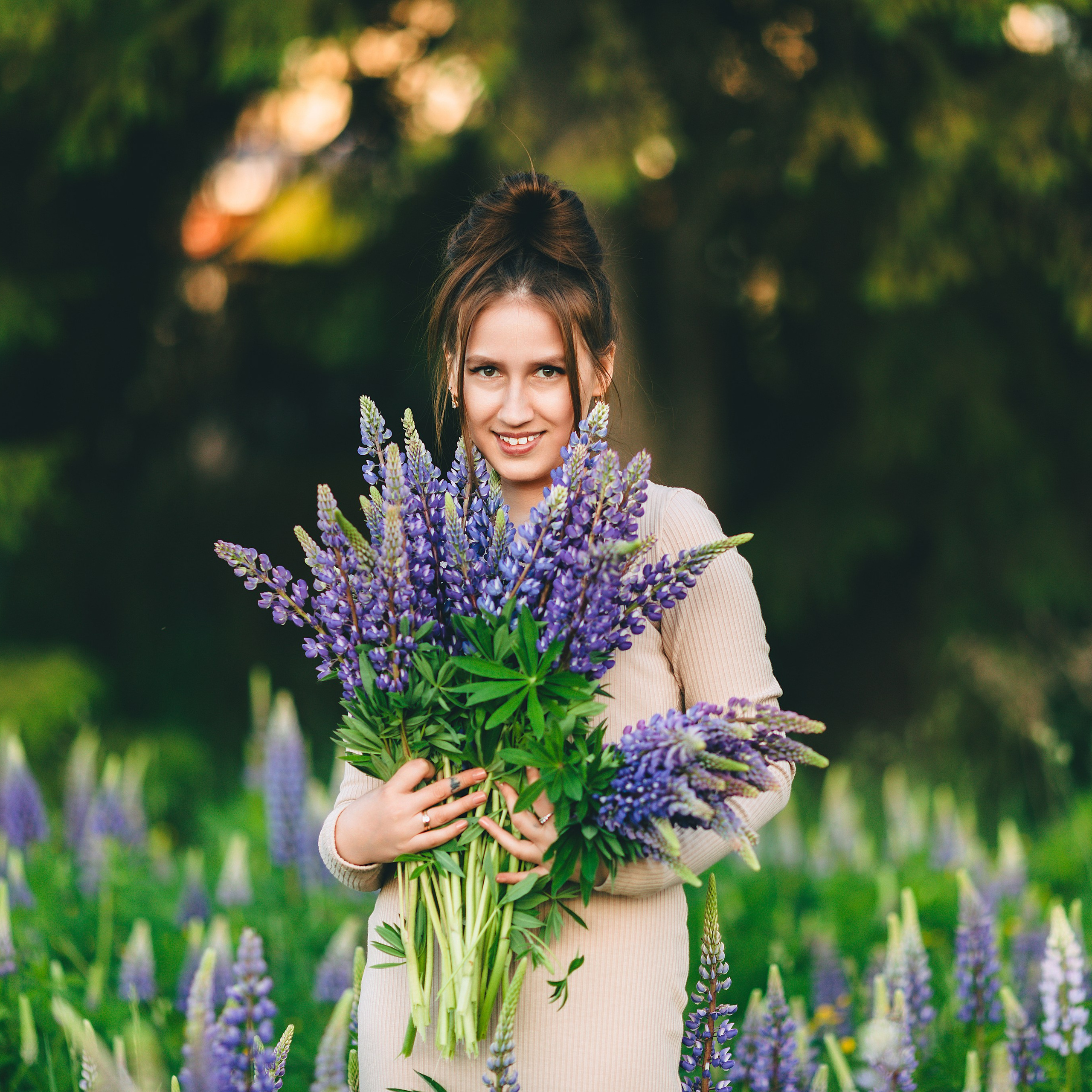 Индивидуальная фотосессия в люпиновом поле Удмуртии. Дима Никитин свадебный и семейный фотограф в Ижевске и Удмуртии с 2007 года