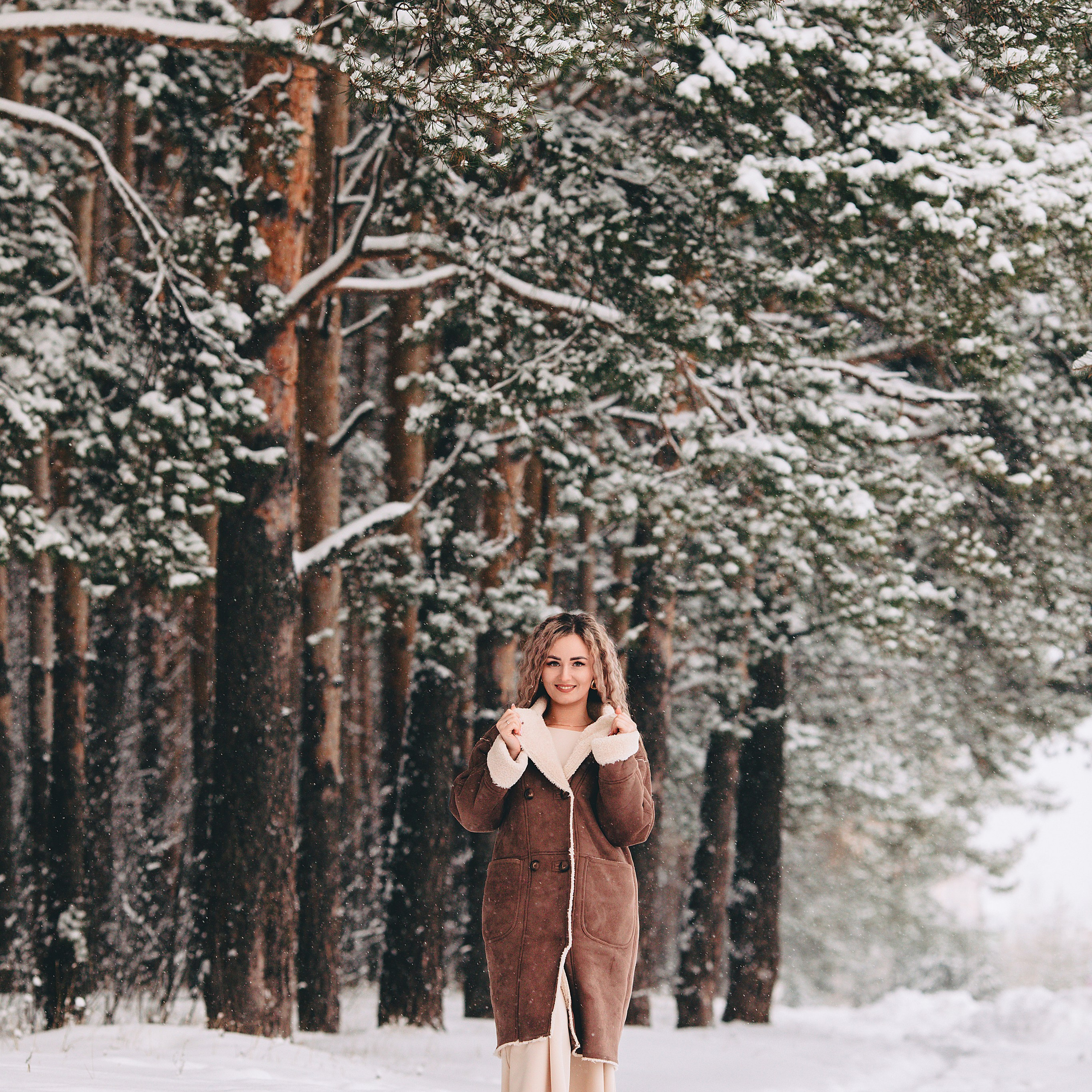 Индивидуальная зимняя фотосессия в лесу. Дима Никитин свадебный и семейный фотограф в Ижевске и Удмуртии с 2007 года