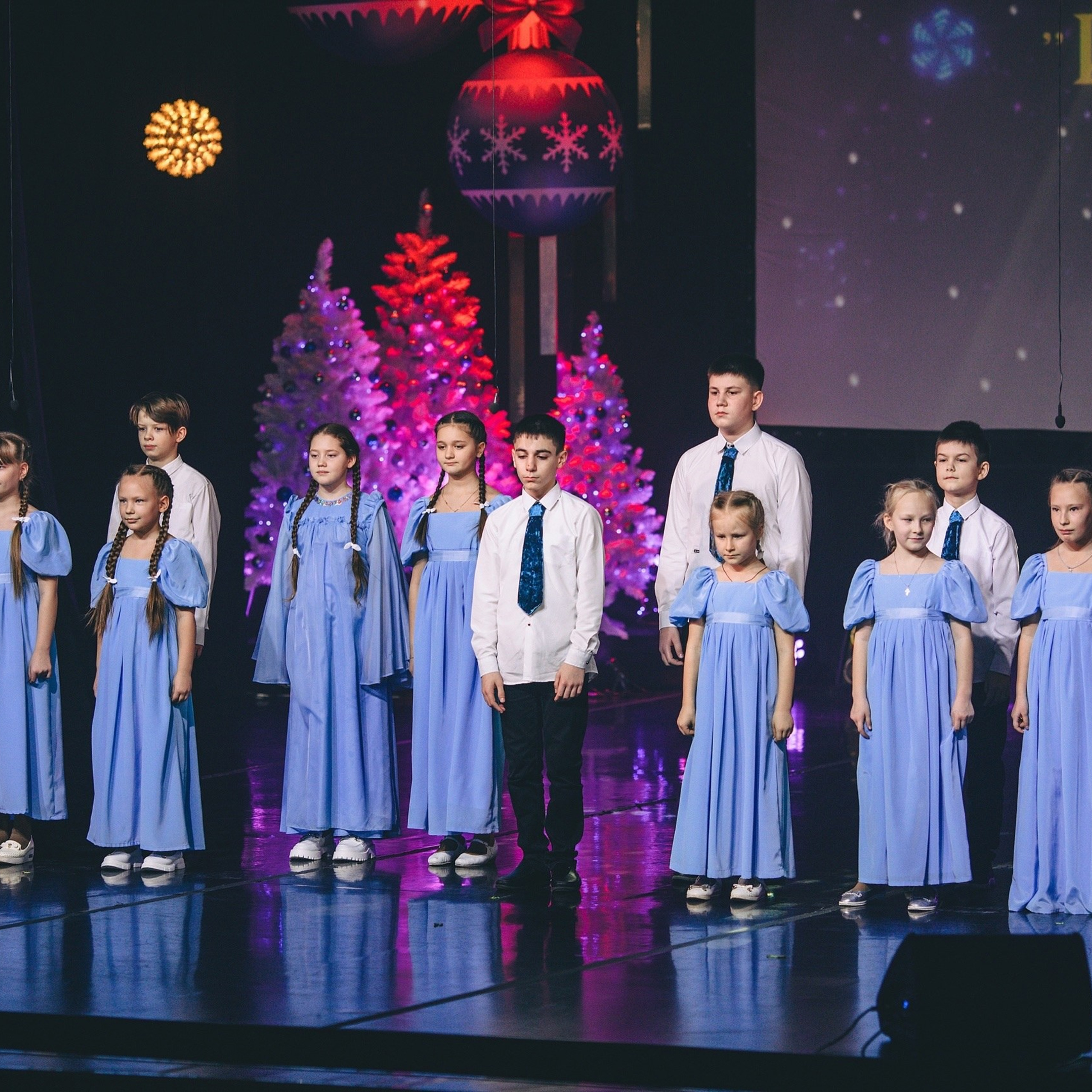 Фотосессия концерта «Рождество добрых дел». Дима Никитин свадебный и семейный фотограф в Ижевске и Удмуртии с 2007 года