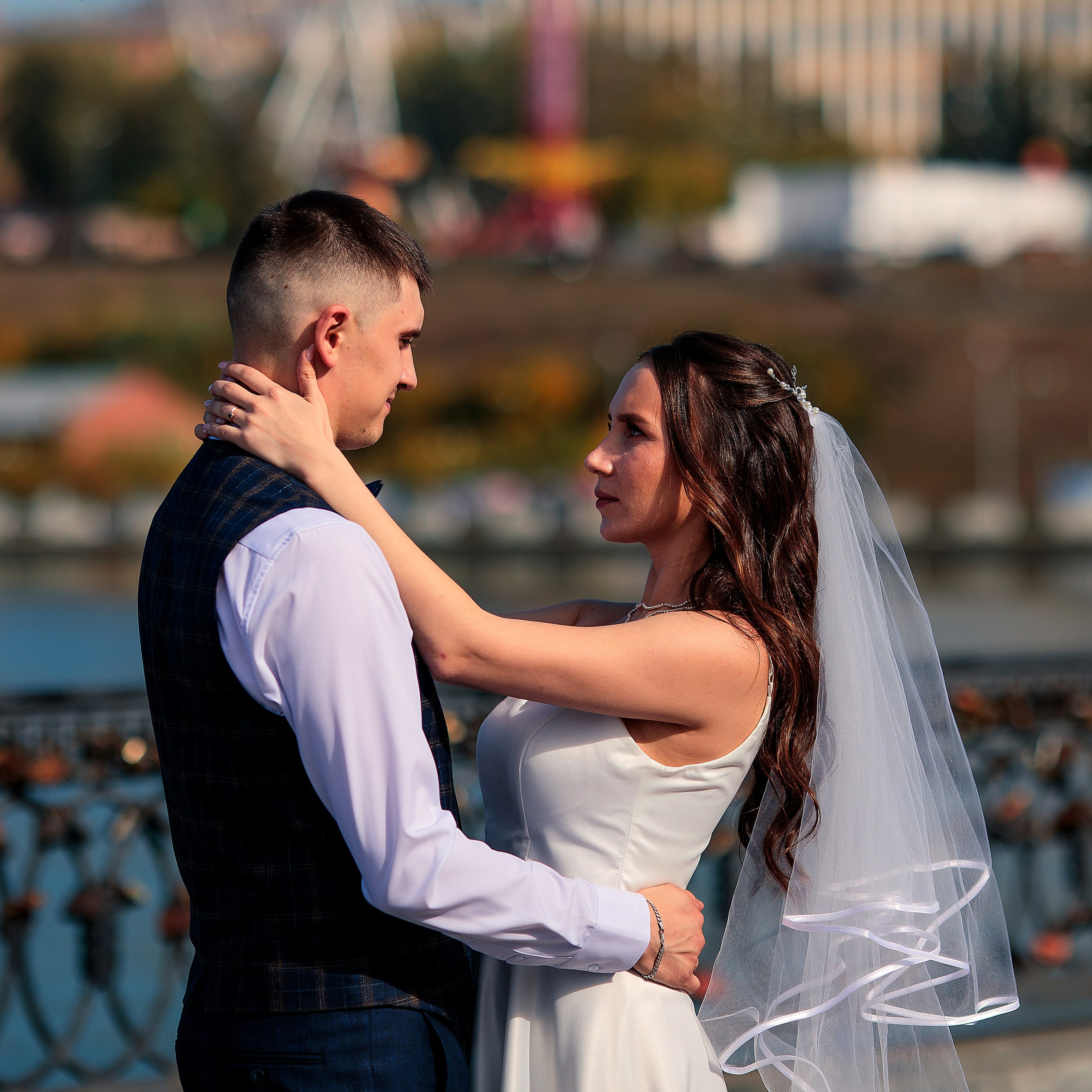 Свадебная летняя фотосессия на набережной Ижевского пруда. Дима Никитин свадебный и семейный фотограф в Ижевске и Удмуртии с 2007 года