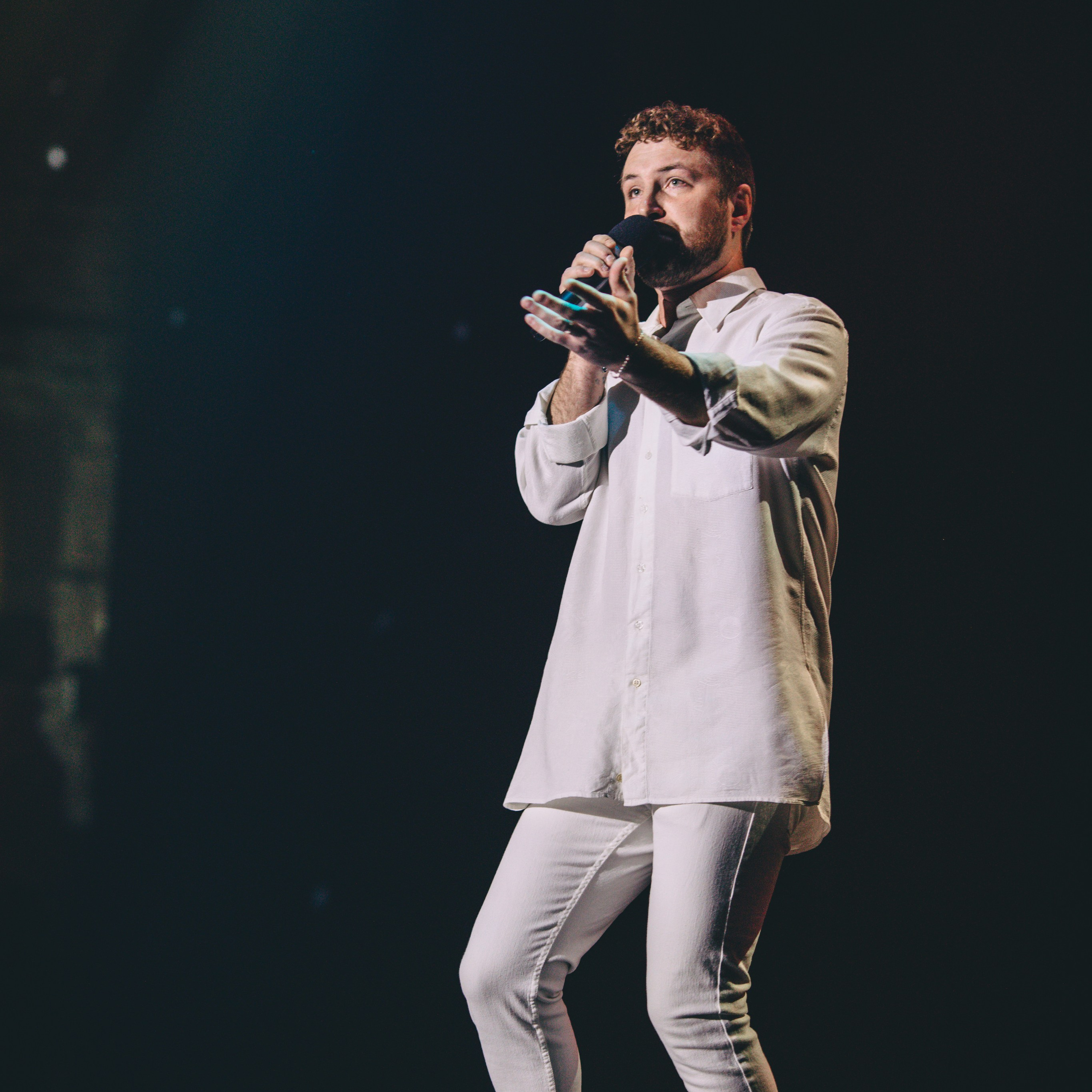 Фотосессия концерта посвященное Дню защитника Отечества. Дима Никитин свадебный и семейный фотограф в Ижевске и Удмуртии с 2007 года