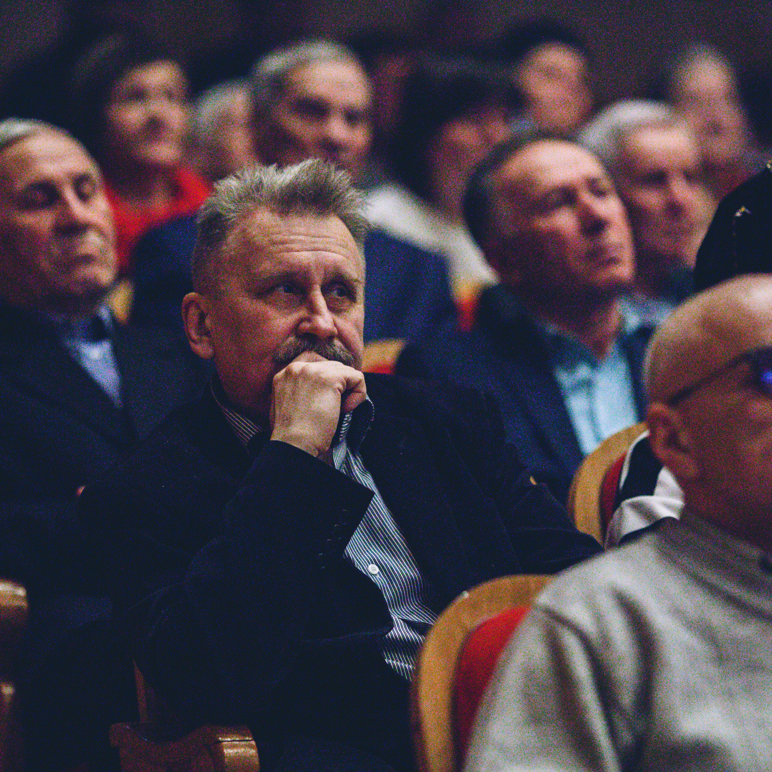 Фотосессия концерта посвященное Дню защитника Отечества. Дима Никитин свадебный и семейный фотограф в Ижевске и Удмуртии с 2007 года