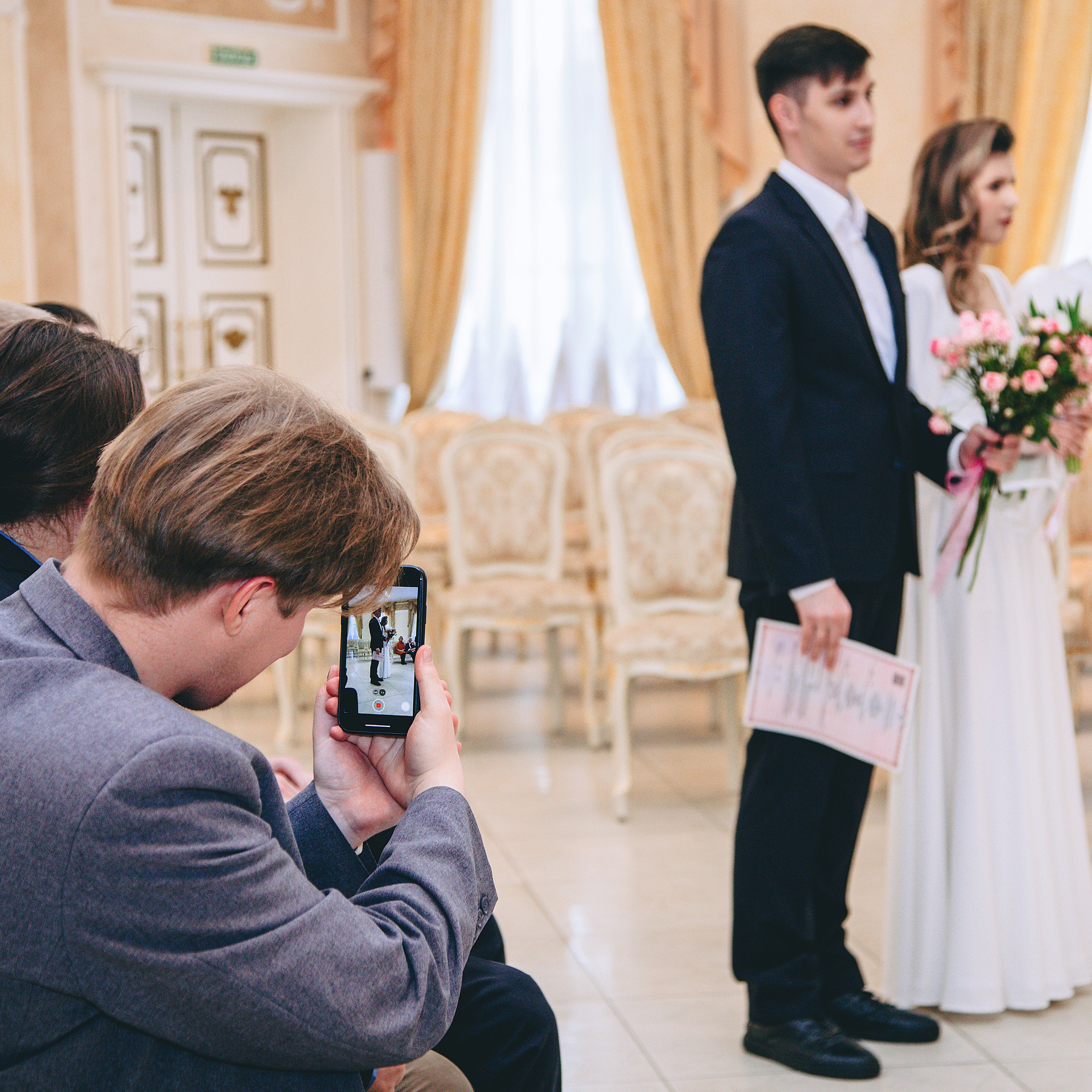 Торжественная регистрация брака в Доме Дружбы народов в Ижевске. Дима Никитин свадебный и семейный фотограф в Ижевске и Удмуртии с 2007 года