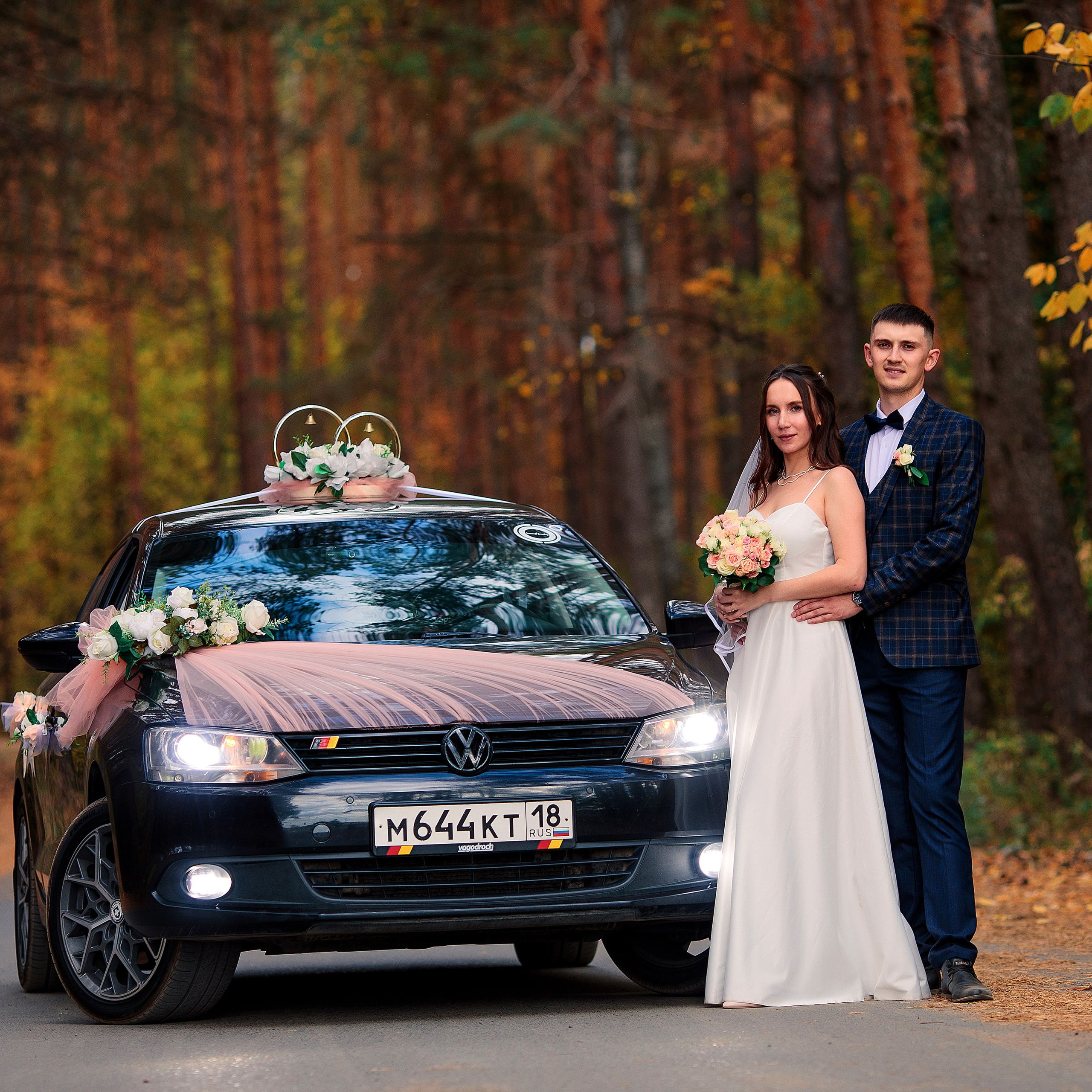 Свадебная фотосессия в красивом осеннем лесу. Дима Никитин свадебный и семейный фотограф в Ижевске и Удмуртии с 2007 года