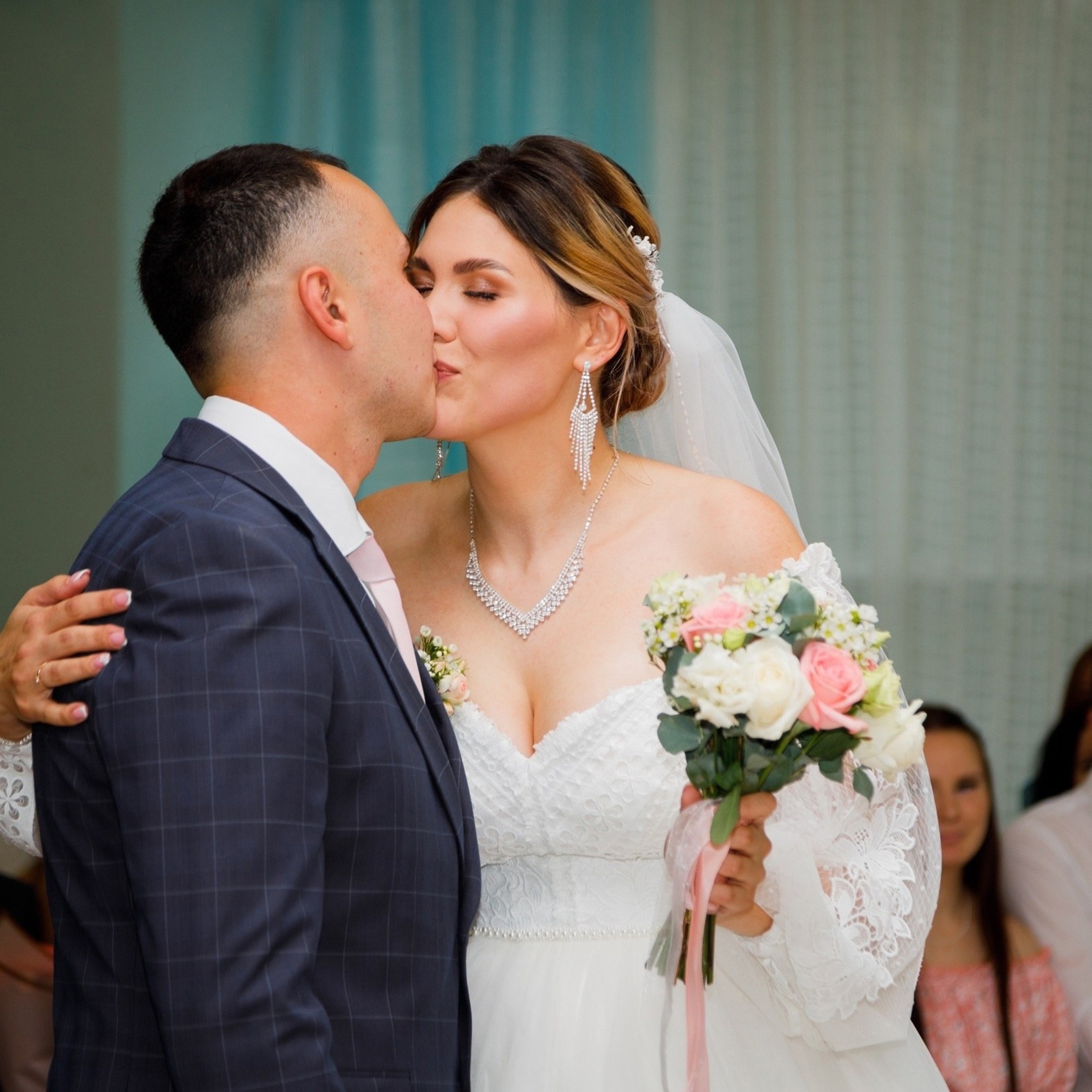 Свадебная фотосессия в Завьяловском ЗАГСе. Дима Никитин свадебный и семейный фотограф в Ижевске и Удмуртии с 2007 года