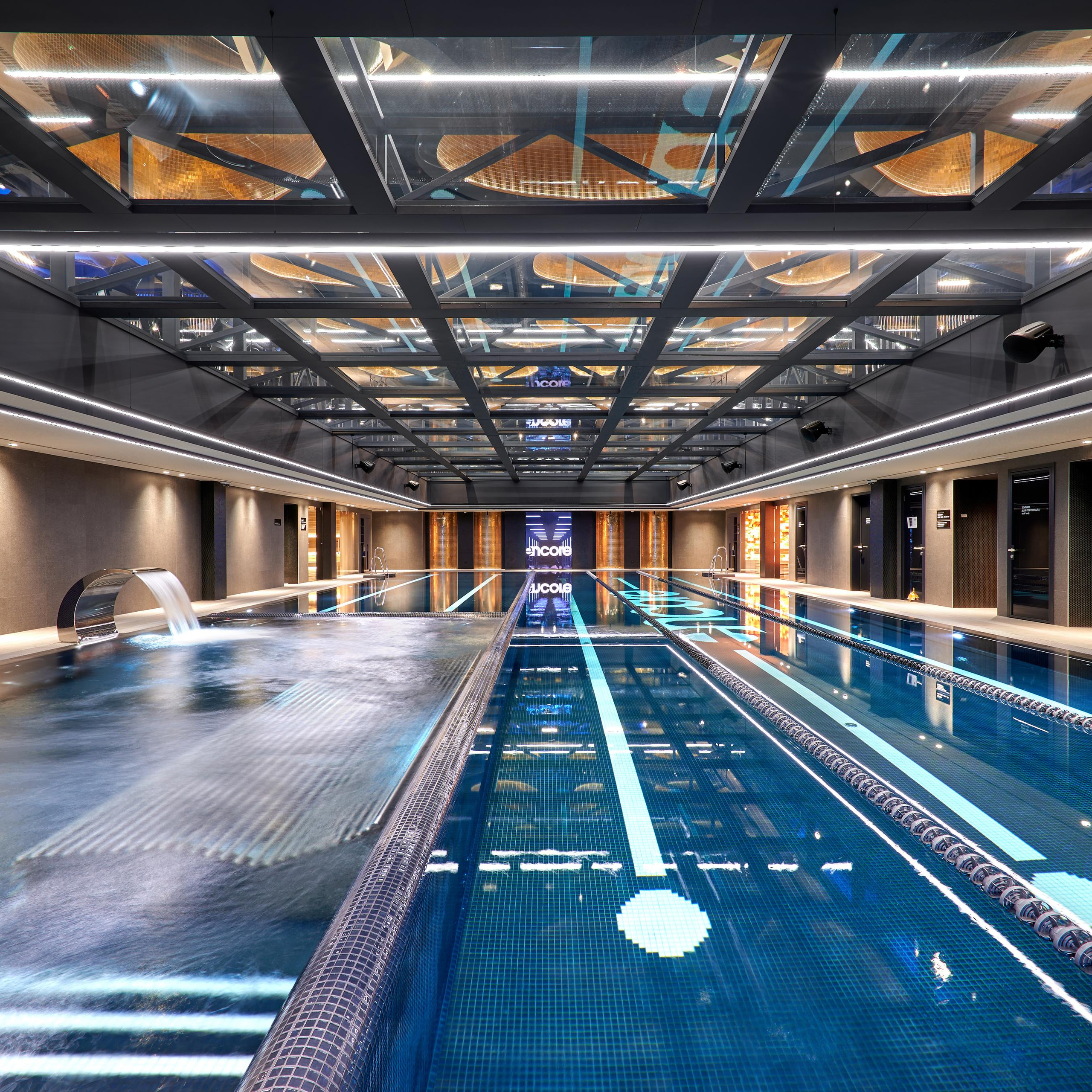 GROUNDED. Фотограф Сочи Александр Лашкул