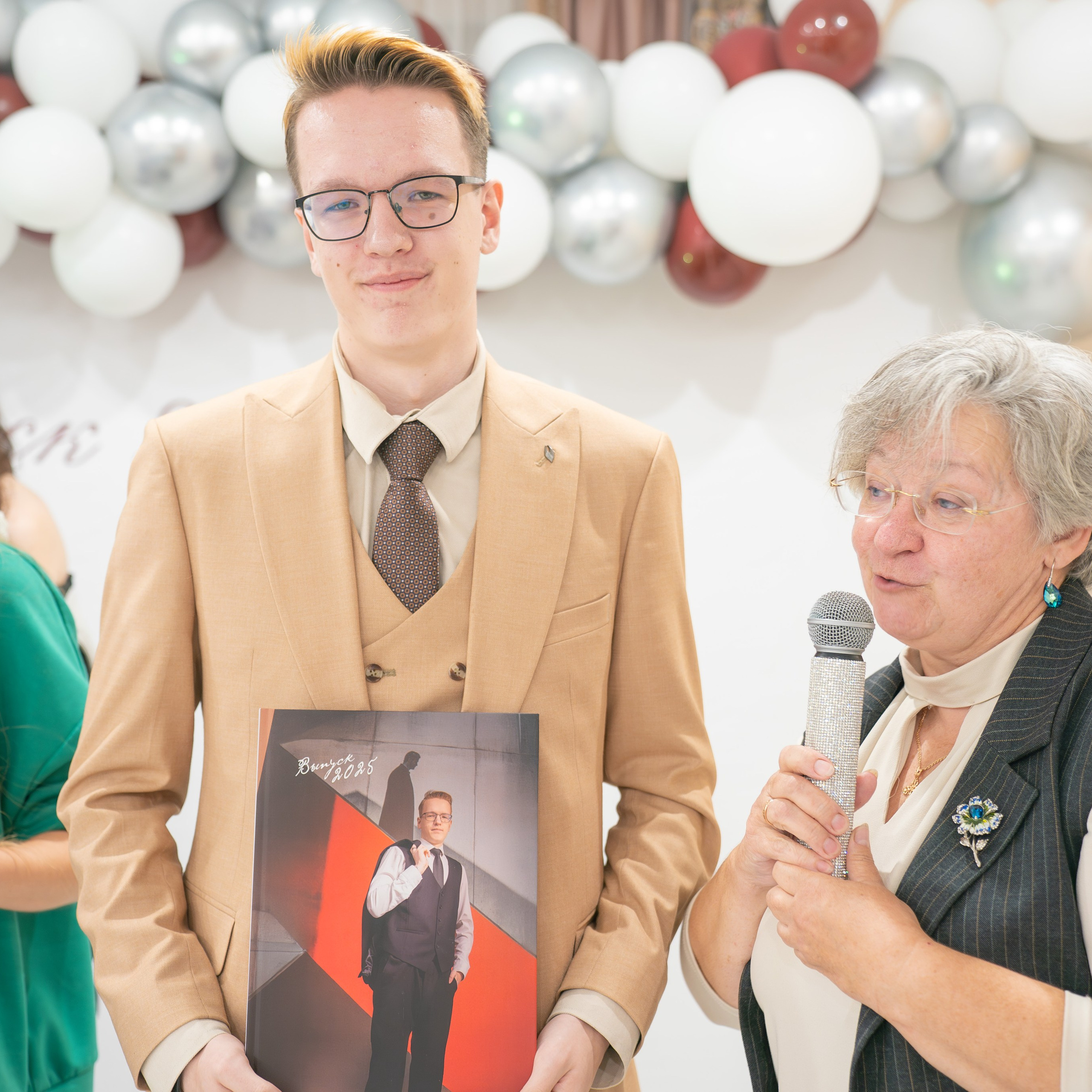 Выпускной бал. Выпускные альбомы в Набережных Челнах