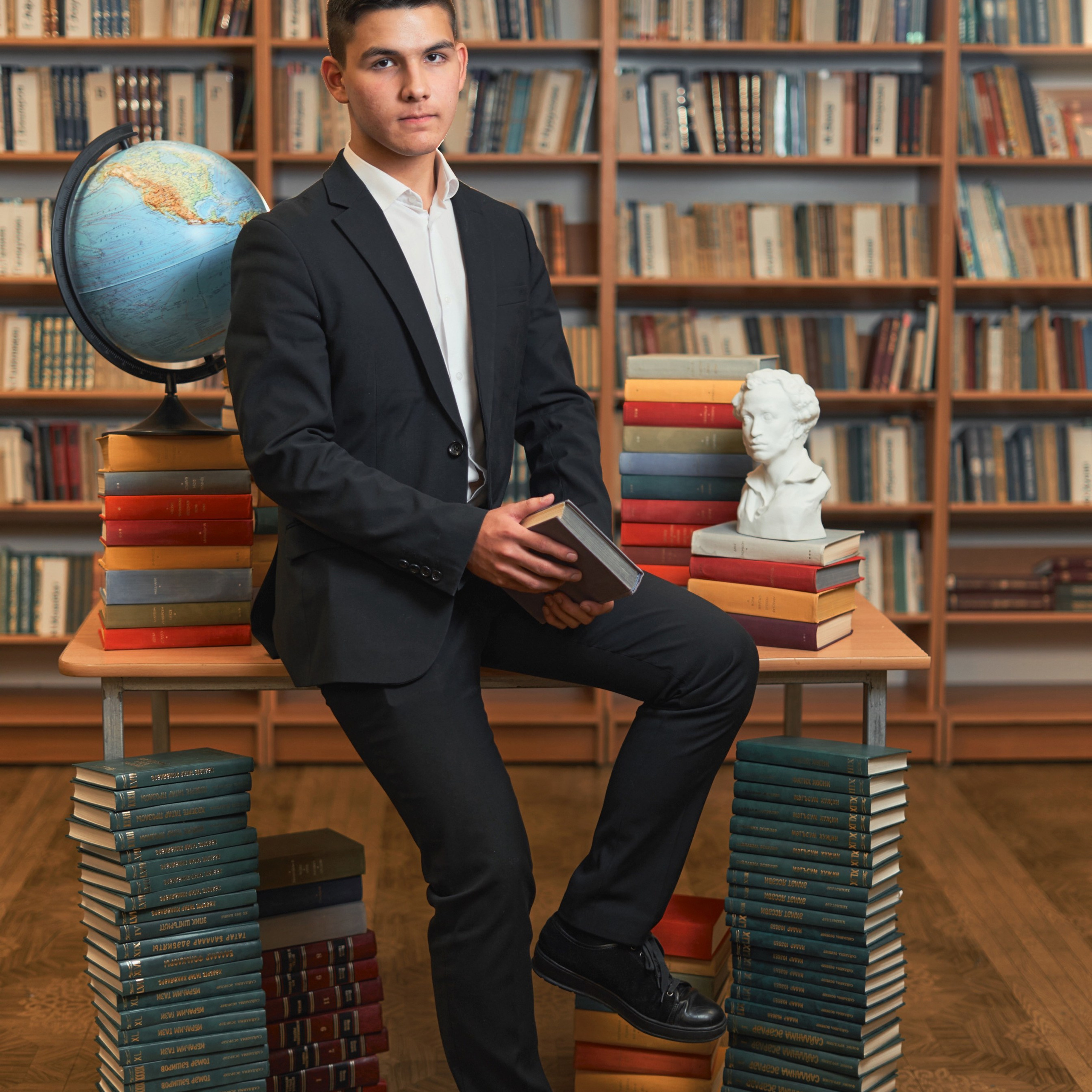 Библиотека. Выпускные альбомы в Набережных Челнах