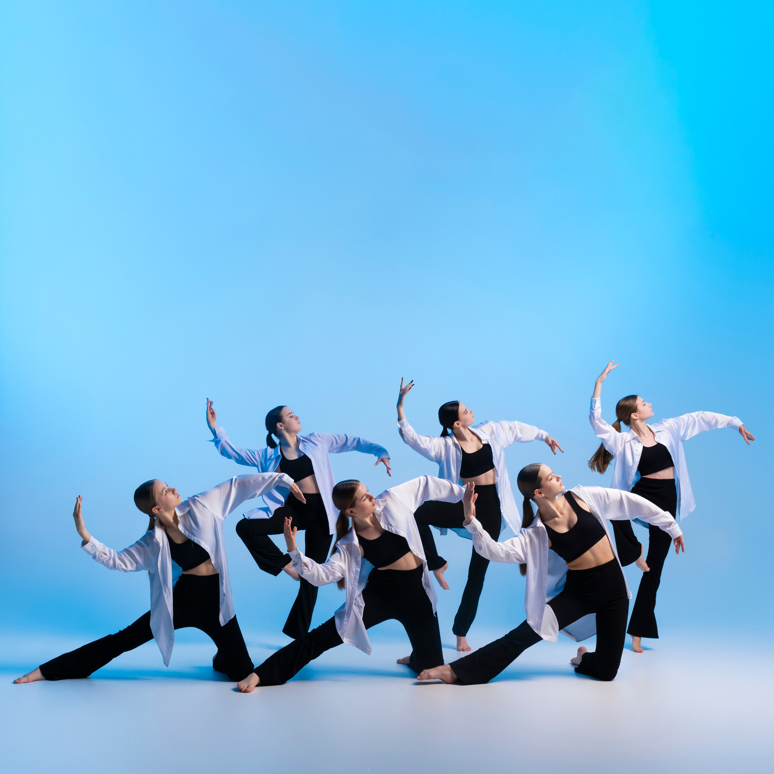 En Dehors. Все группы. Январь 2025