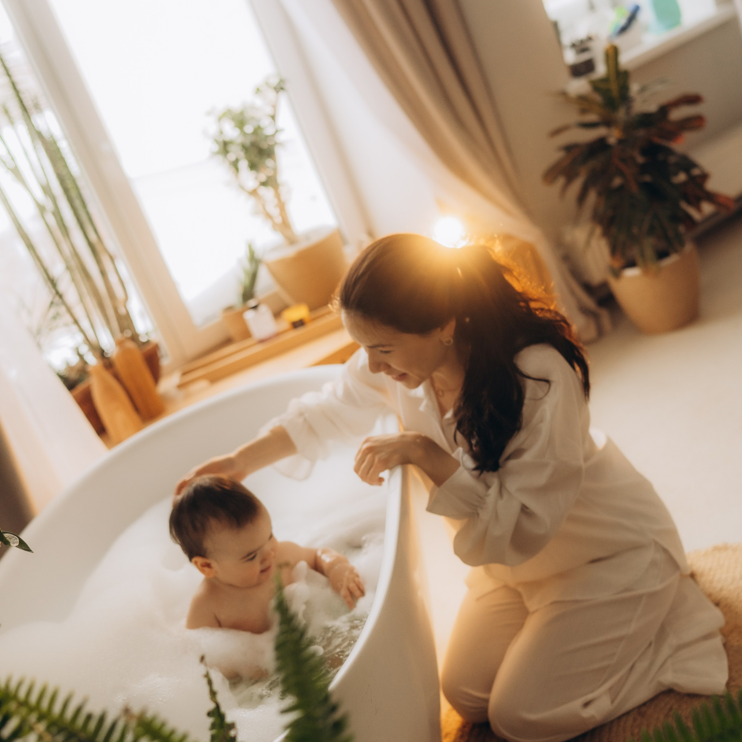 мама с дочкой, банные процедуры