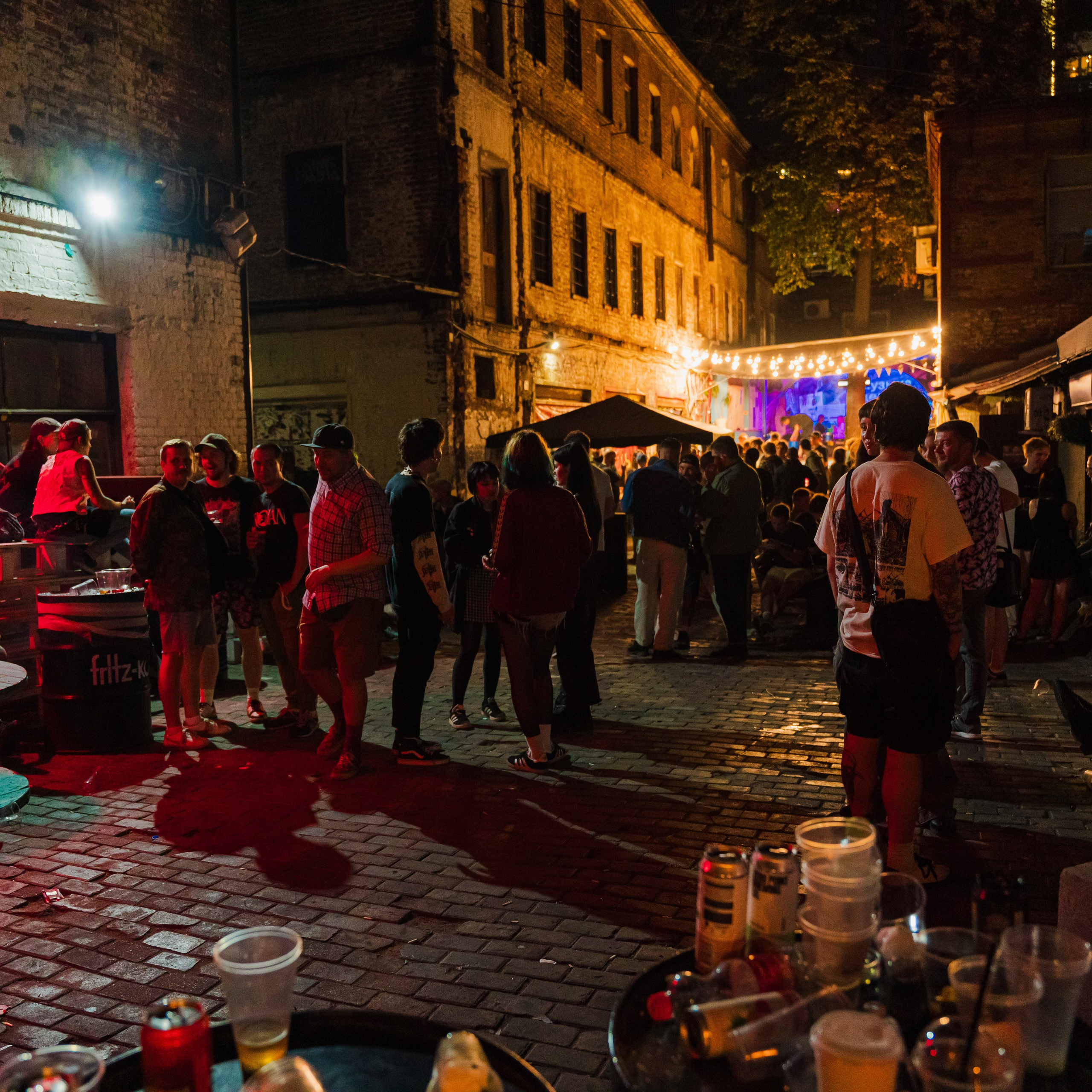 Стрит-фотография. Ночная Москва, ул. Ольховская. Репортажный фотограф в Москве Измалков Артем