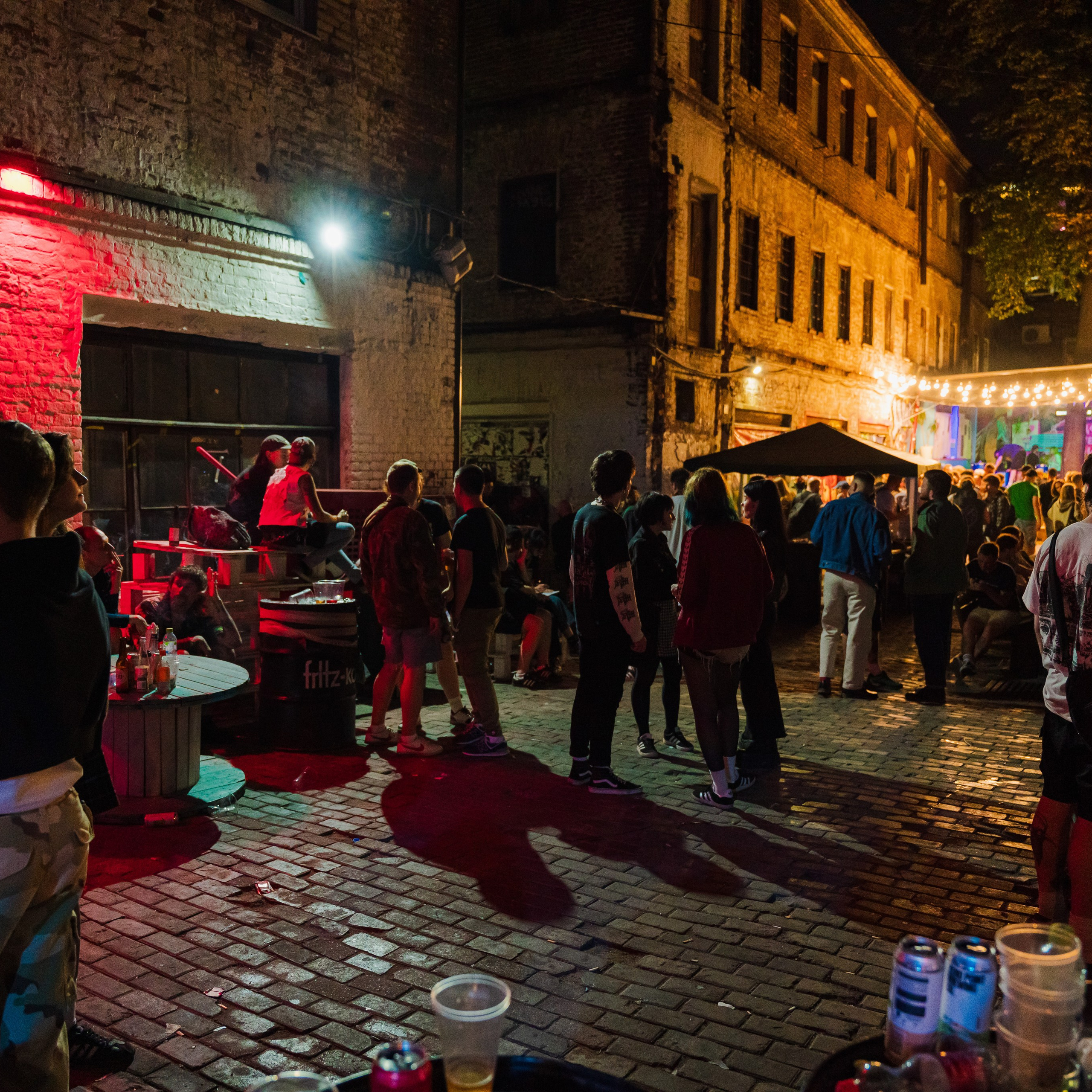 Стрит-фотография. Ночная Москва, ул. Ольховская. Репортажный фотограф в Москве Измалков Артем