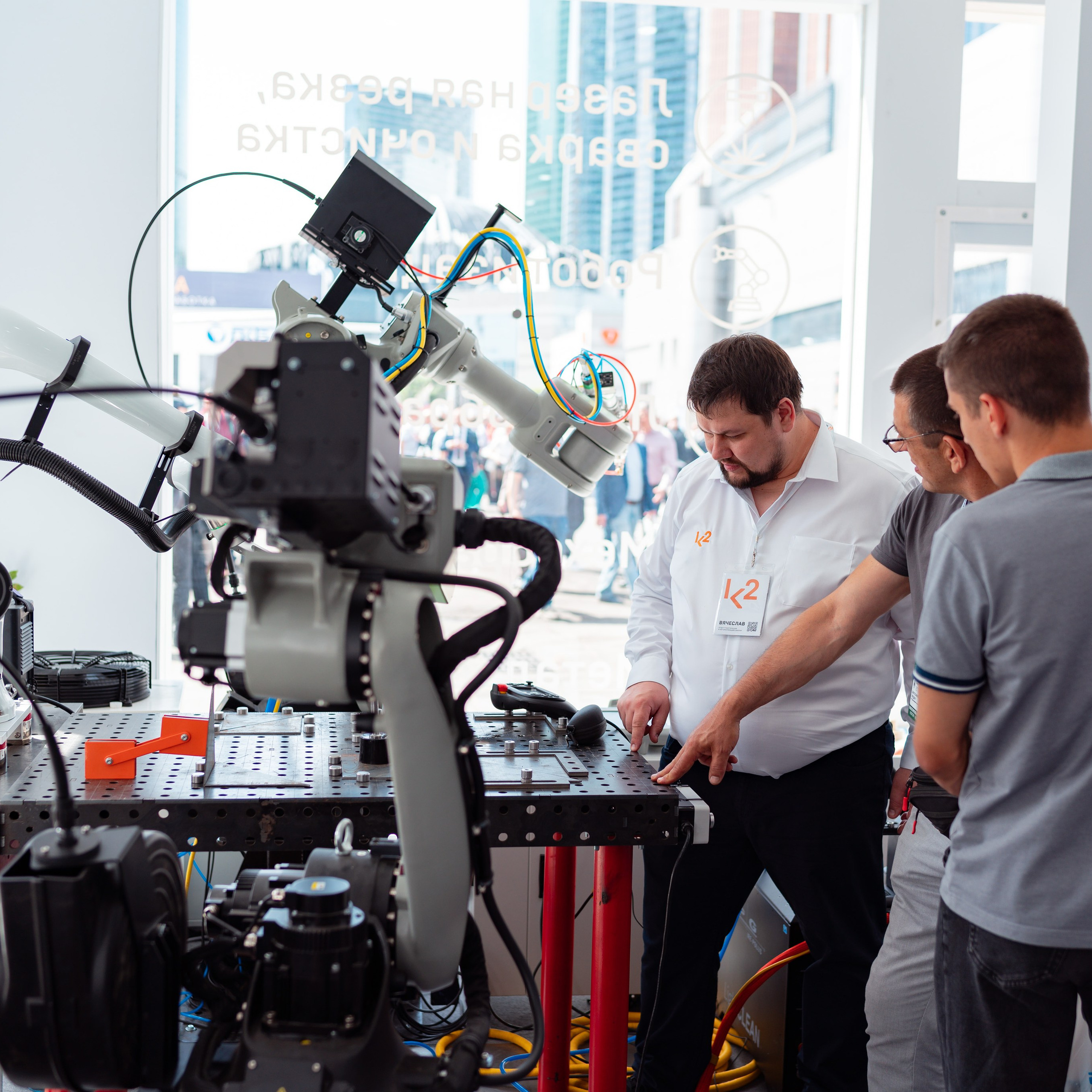 Фотограф на выставку. Репортажный фотограф в Москве Измалков Артем