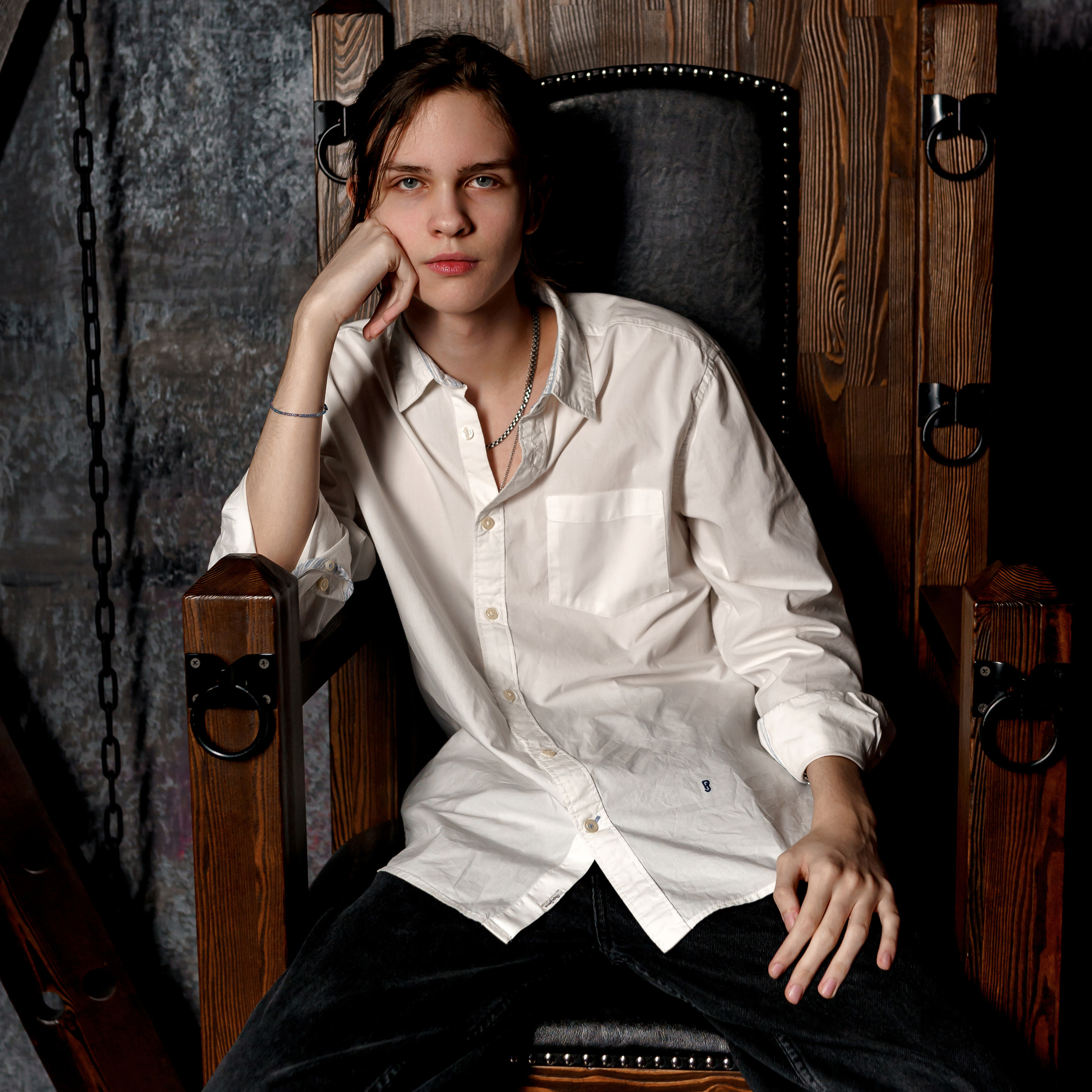 11 класс. Темный зал.