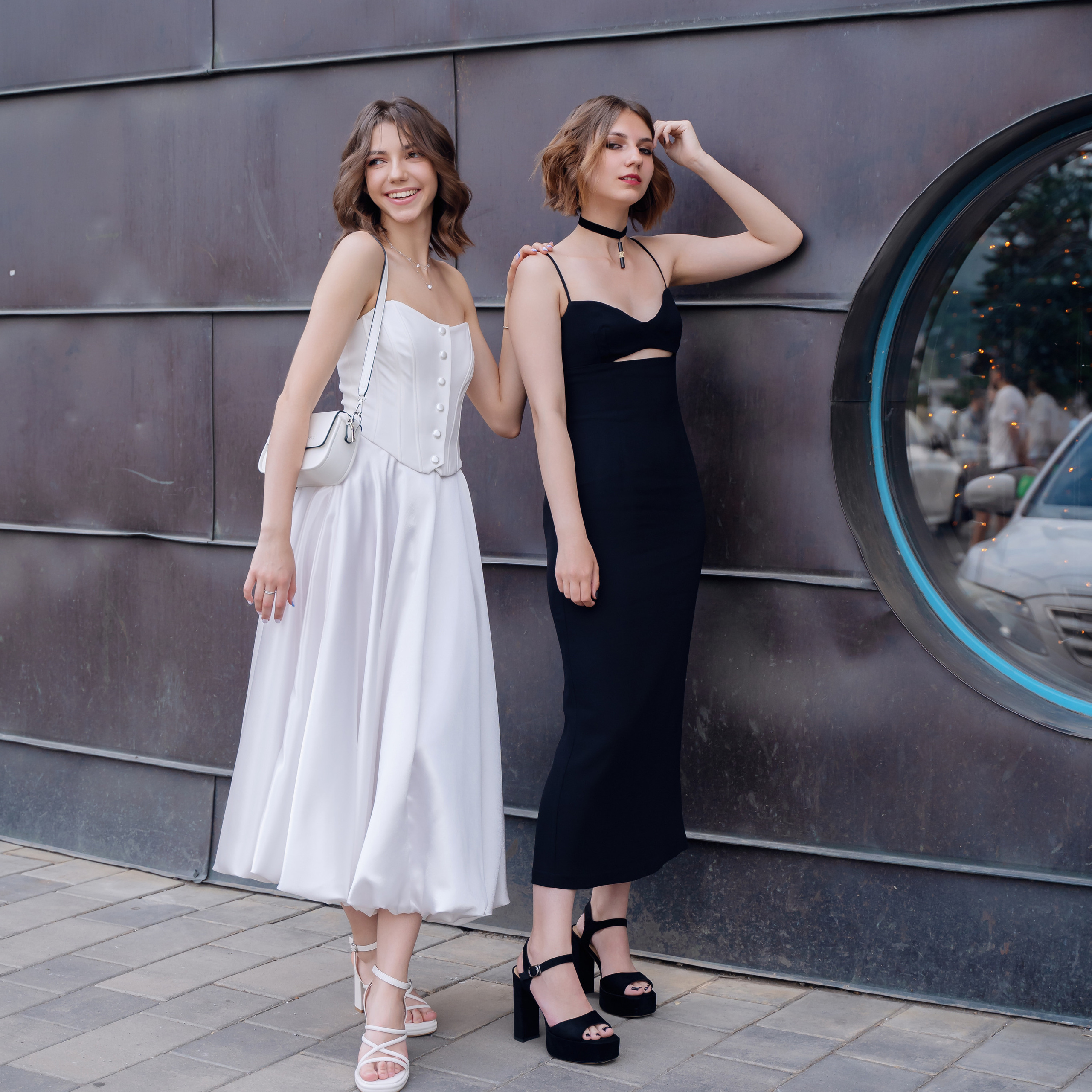 Фотопрогулка перед выпускным балом. Театральная площадь