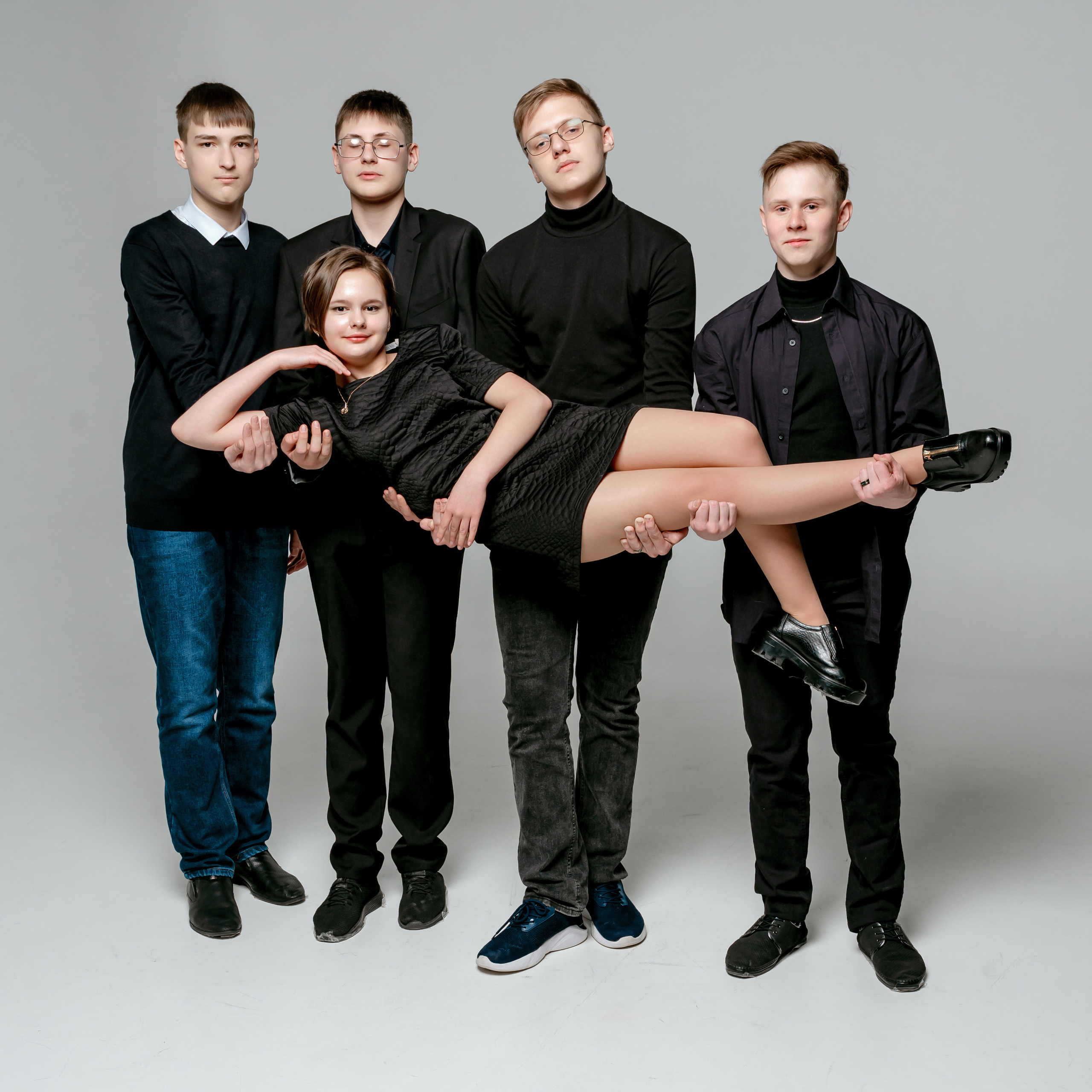 11 класс. Total black.