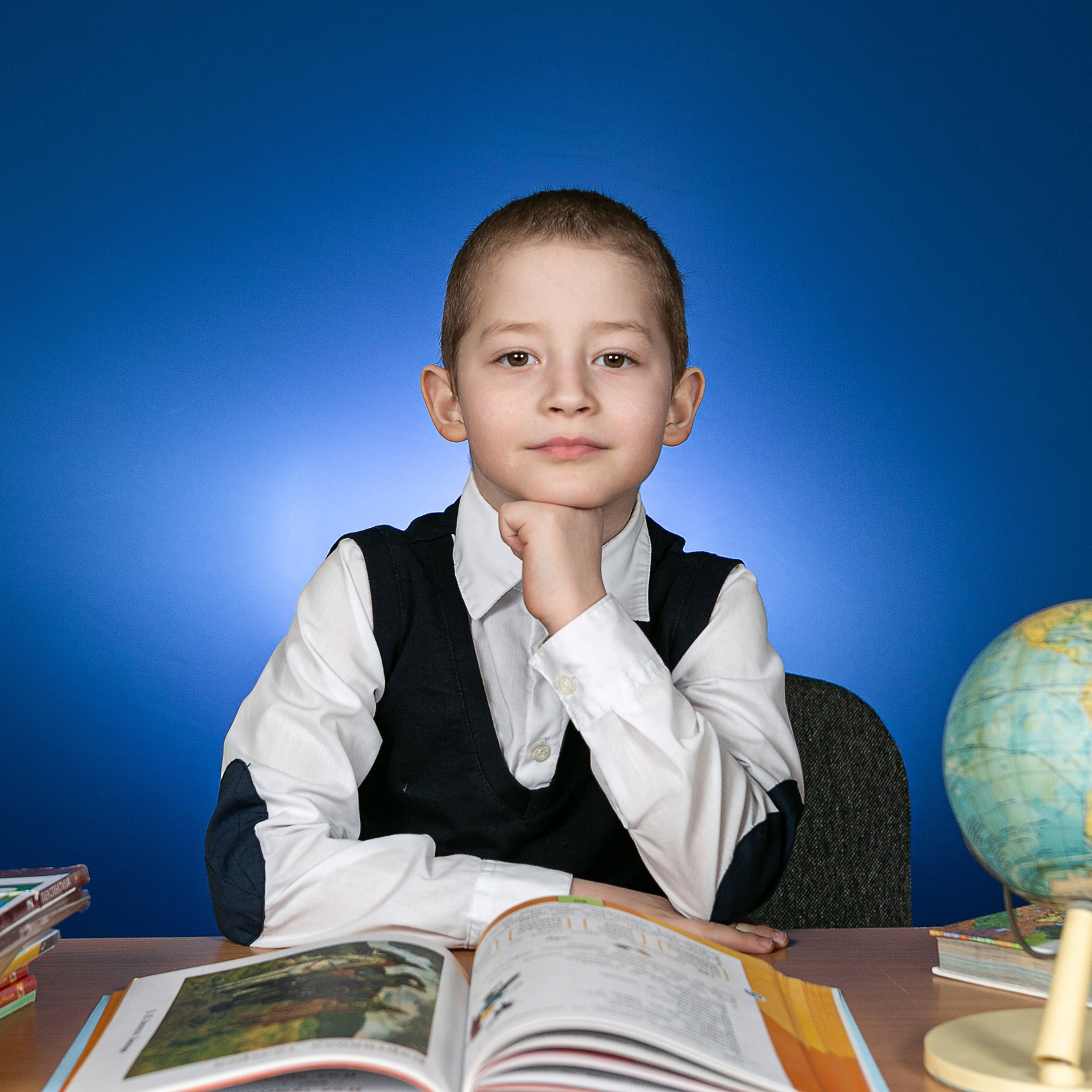 Фотограф Сергей Герасимов отзывы. Выпускные альбомы. Школьный и детский фотограф в Гатчине