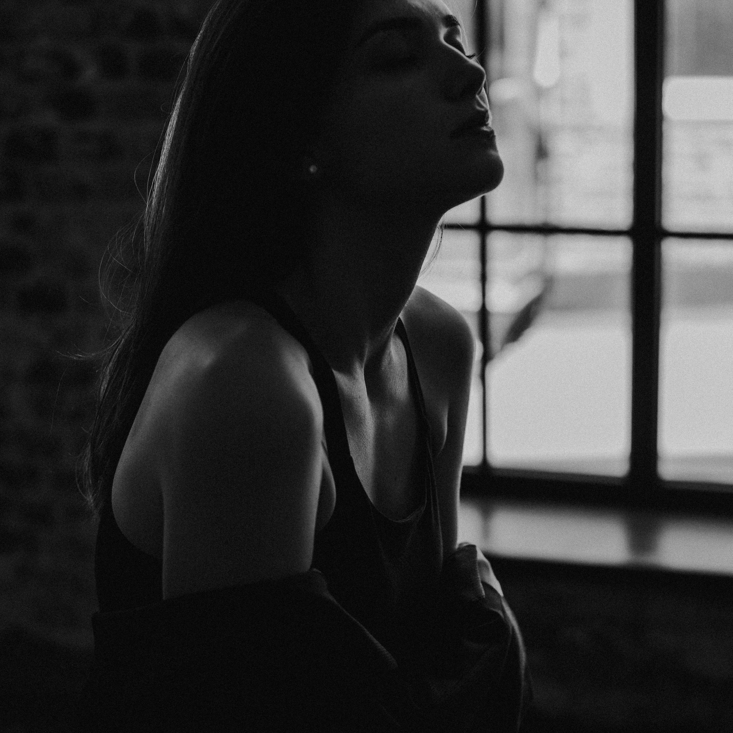 ЖЕНСКИЙ ПОРТРЕТ