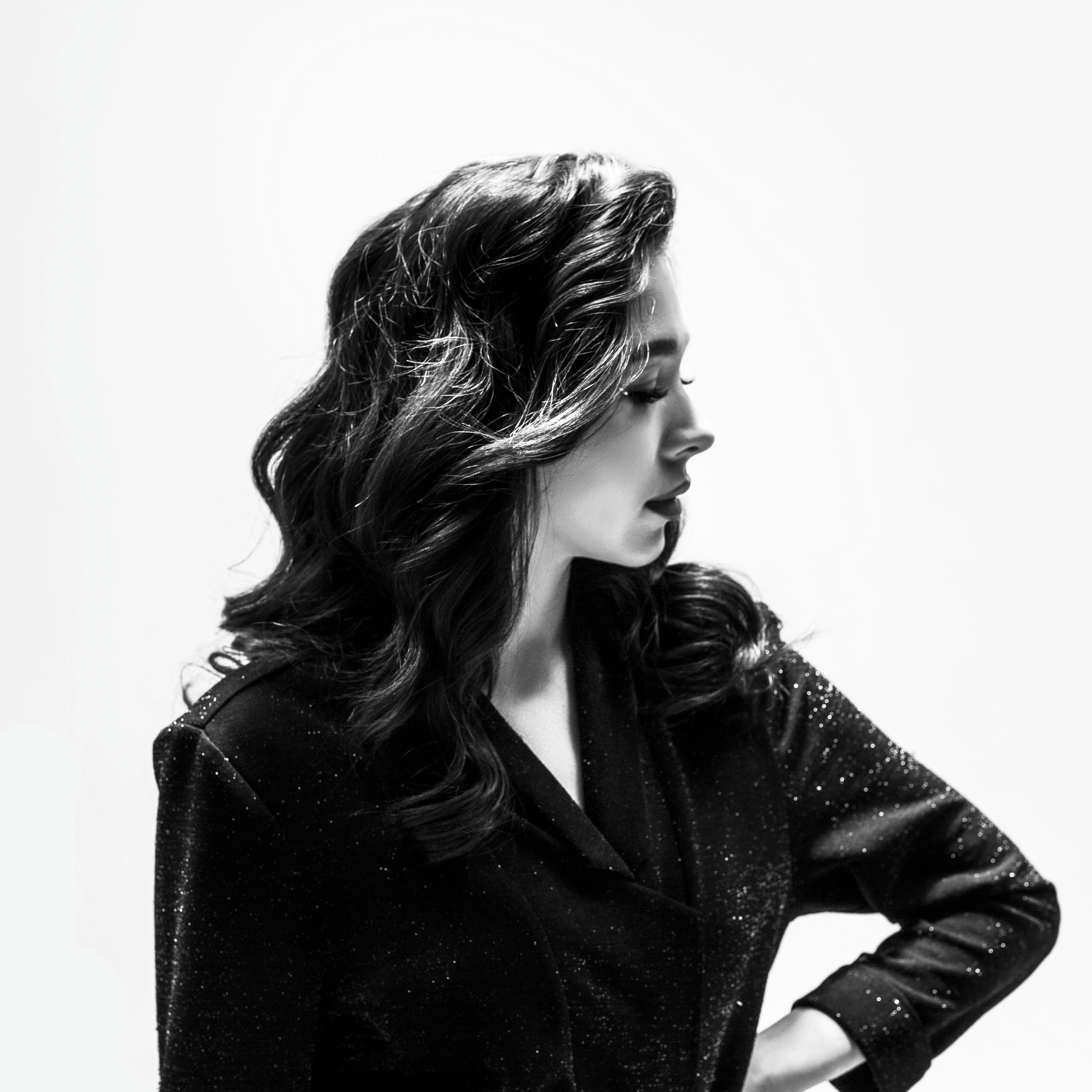 ЖЕНСКИЙ ПОРТРЕТ