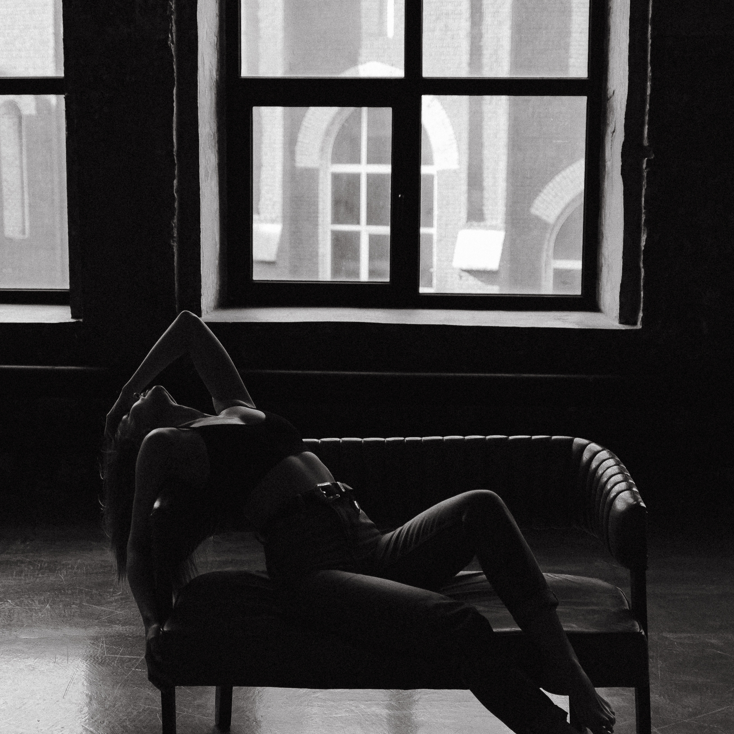 ЖЕНСКИЙ ПОРТРЕТ