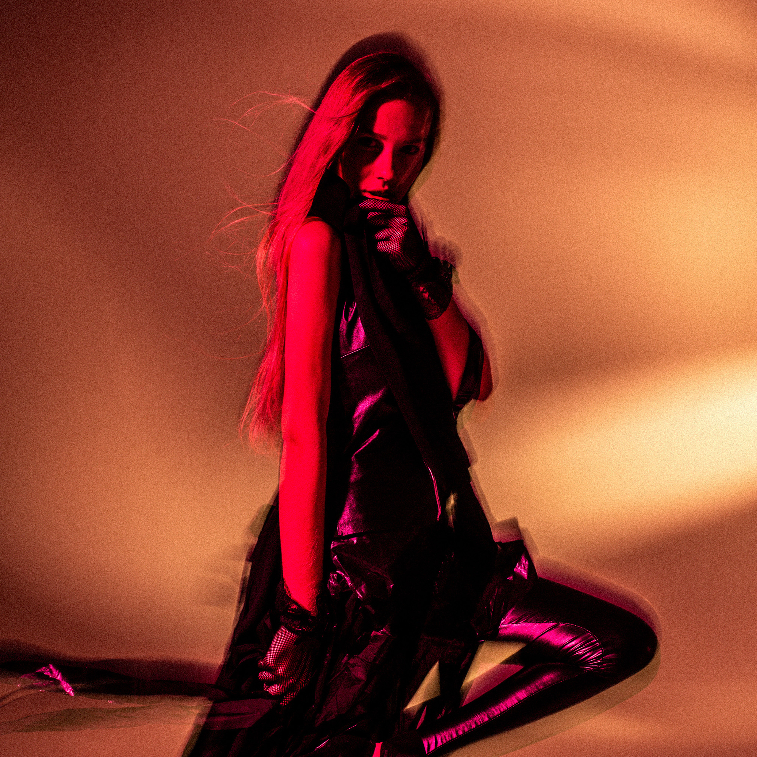 ЖЕНСКИЙ ПОРТРЕТ