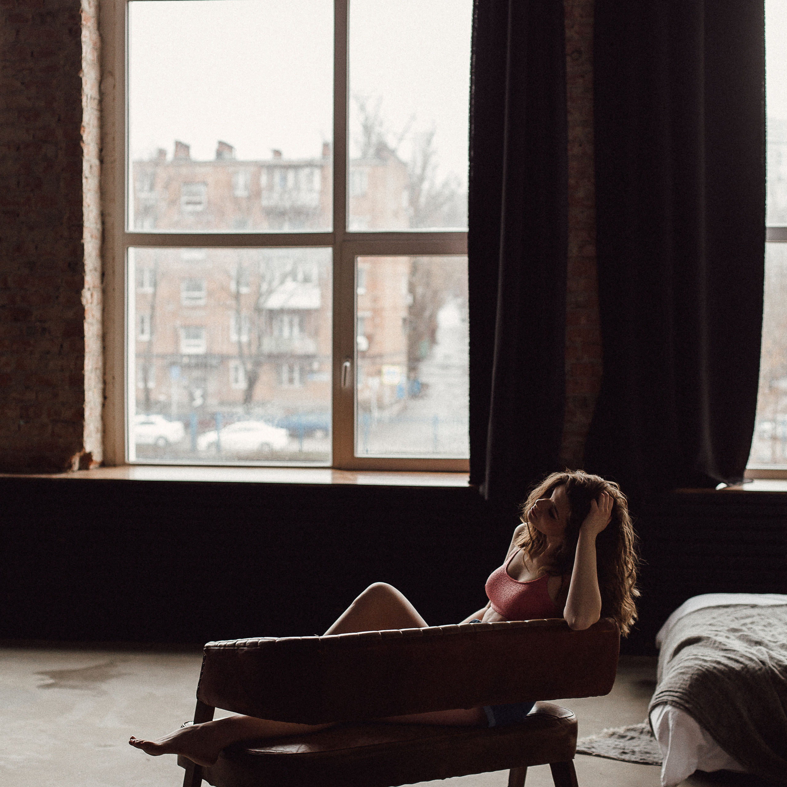 ЖЕНСКИЙ ПОРТРЕТ