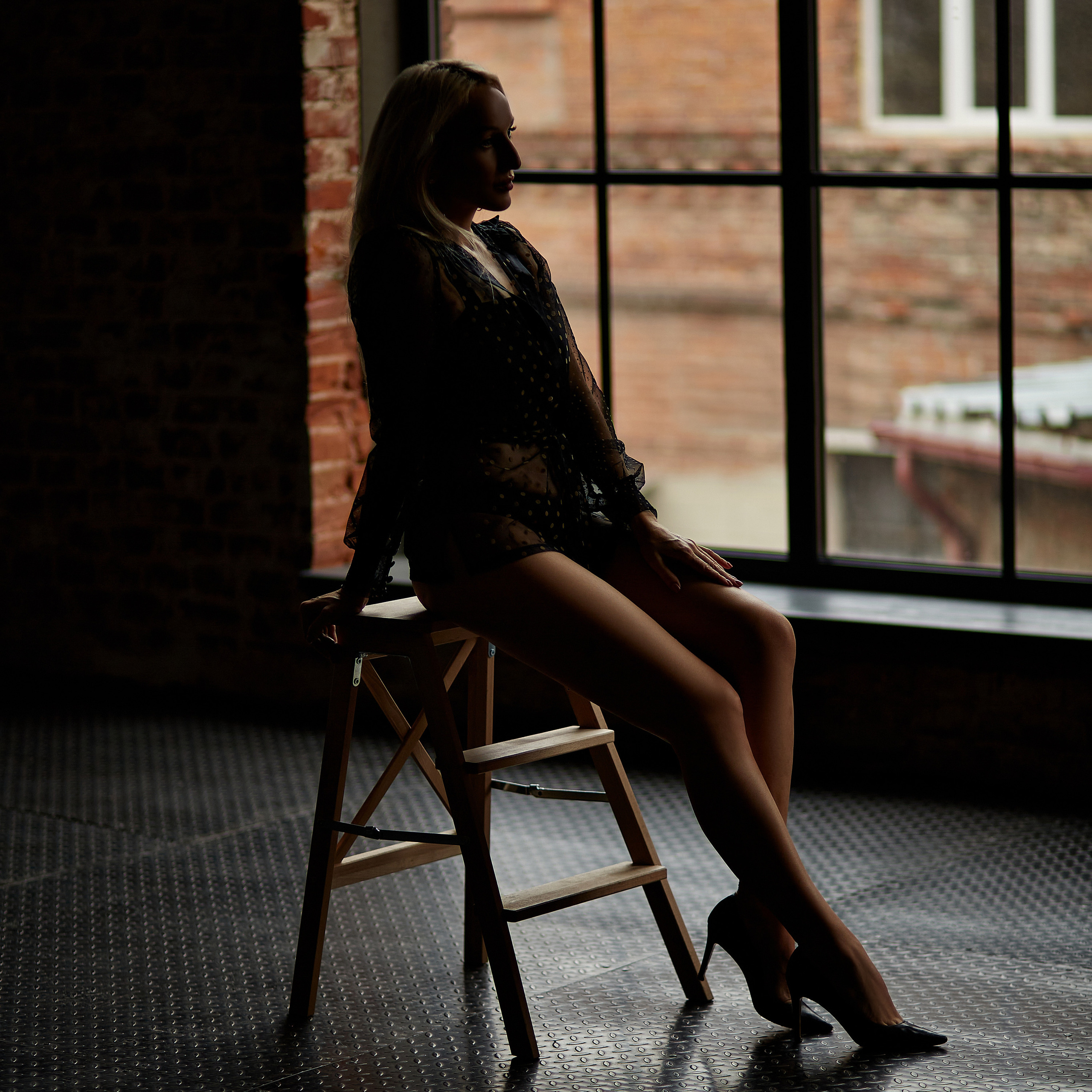 ЖЕНСКИЙ ПОРТРЕТ