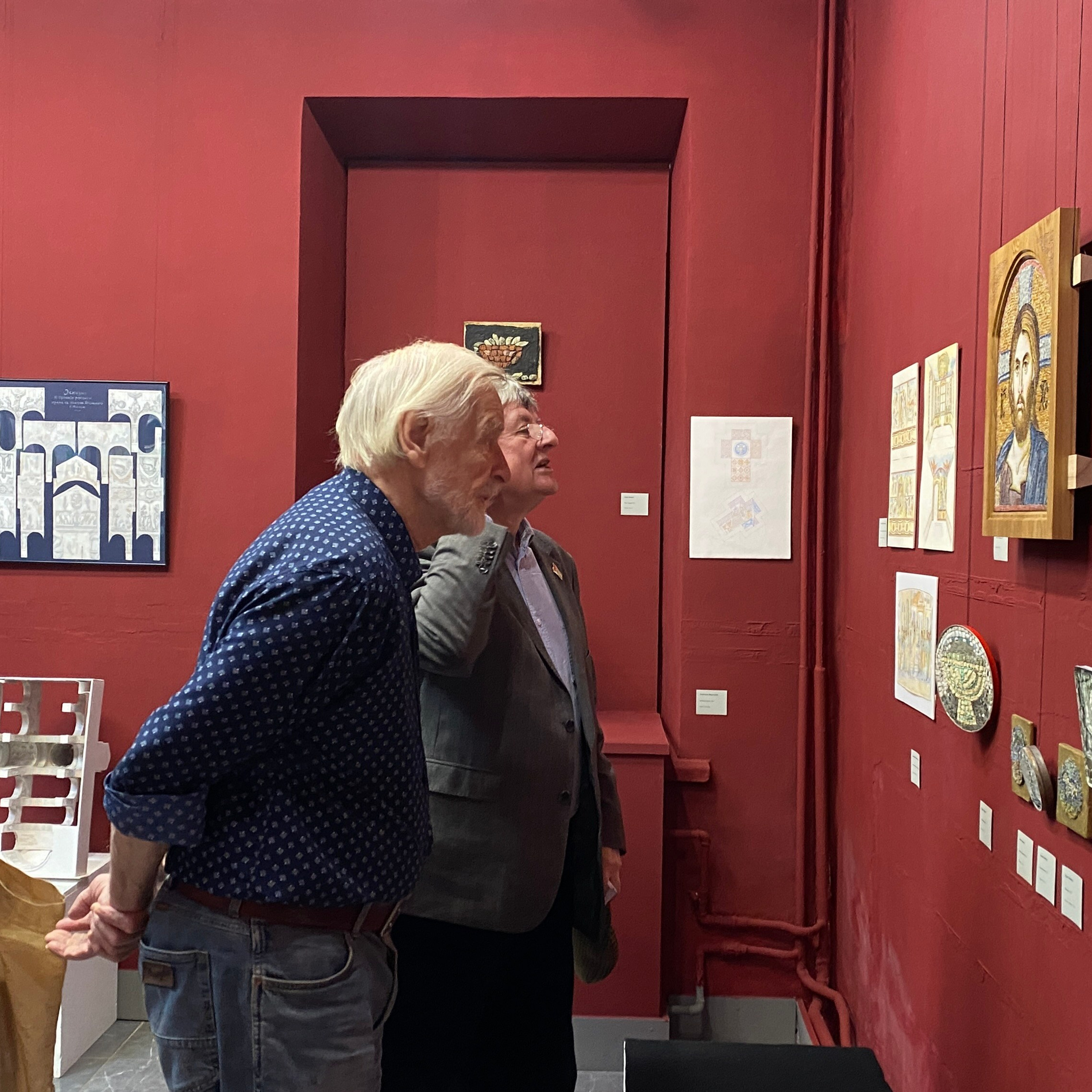 /МОНУМЕНТАЛКА ПОД МИКРОСКОПОМ/. Ассоциация художников монументалистов г. Москва