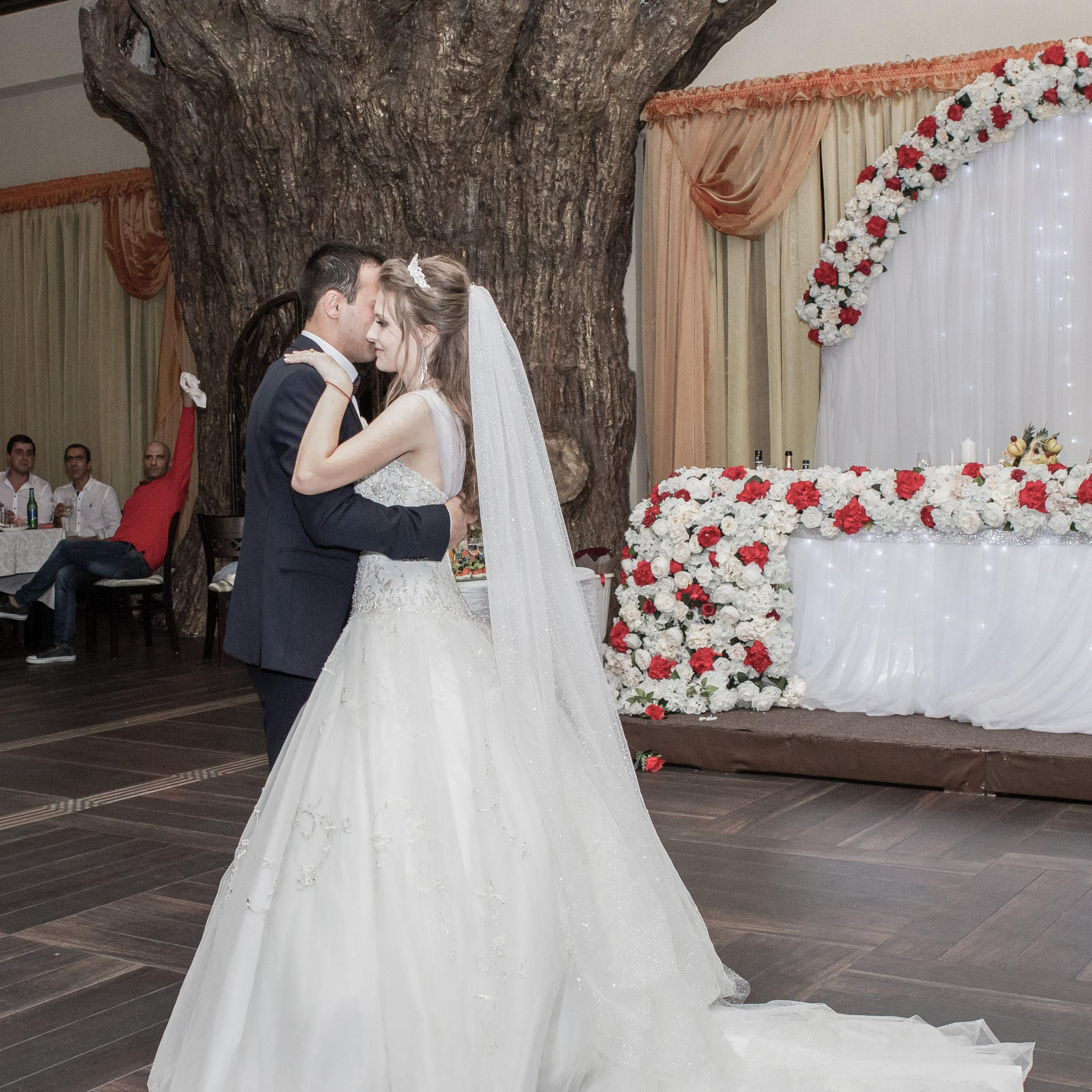 Эрнест и Александа. ФотоВидеоСъемка свадеб и мероприятий