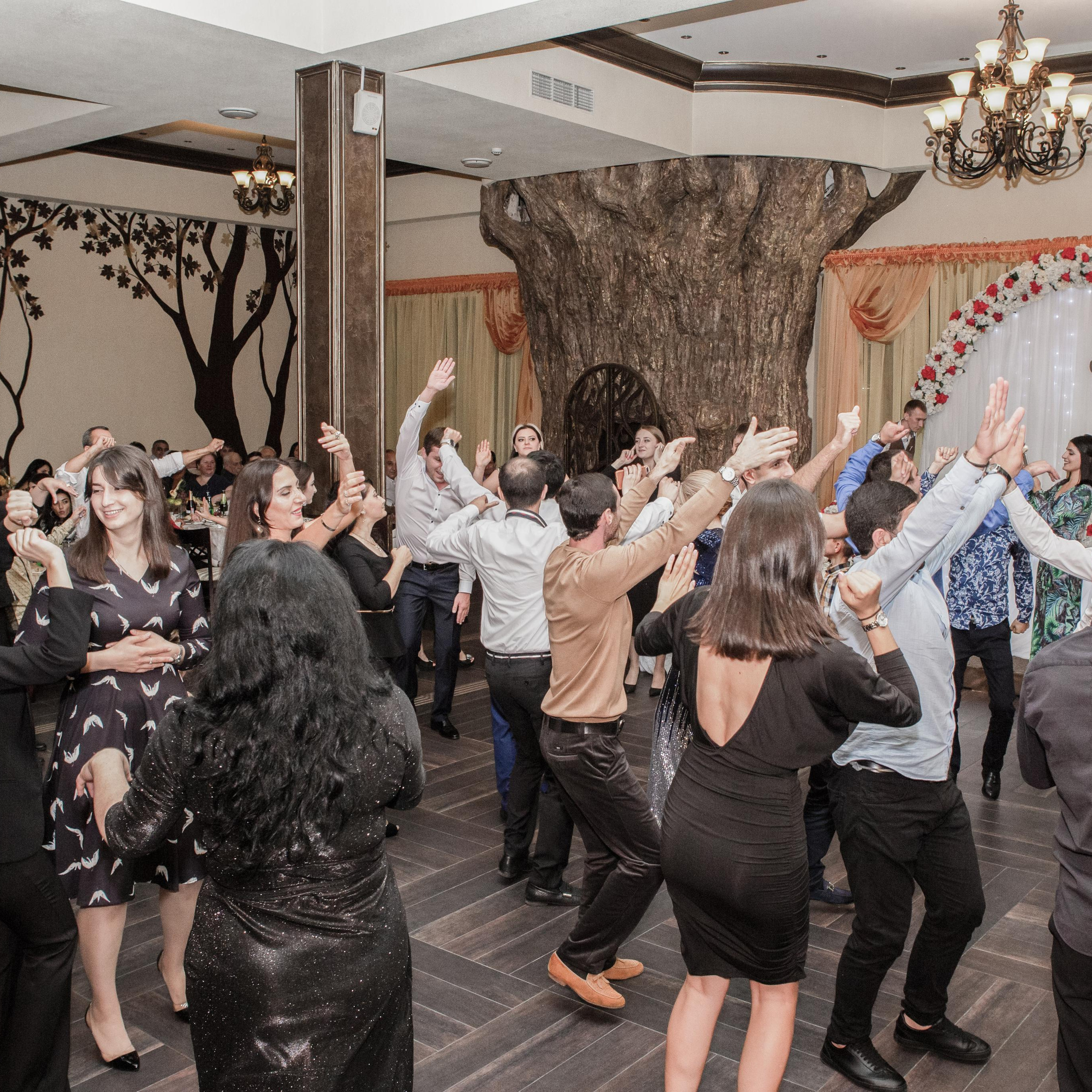 Эрнест и Александа. ФотоВидеоСъемка свадеб и мероприятий