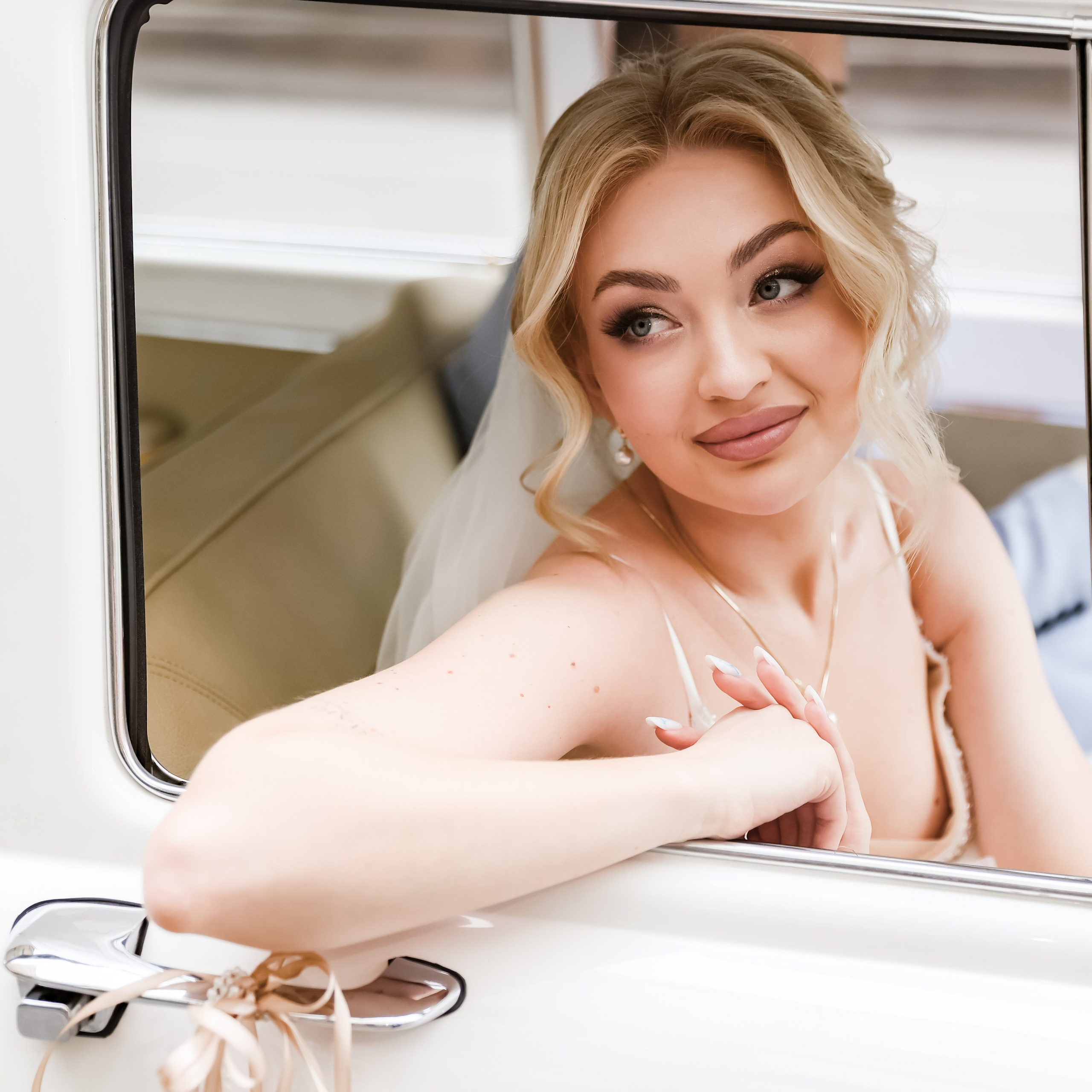 Кирилл и Виктория. ФотоВидеоСъемка свадеб и мероприятий