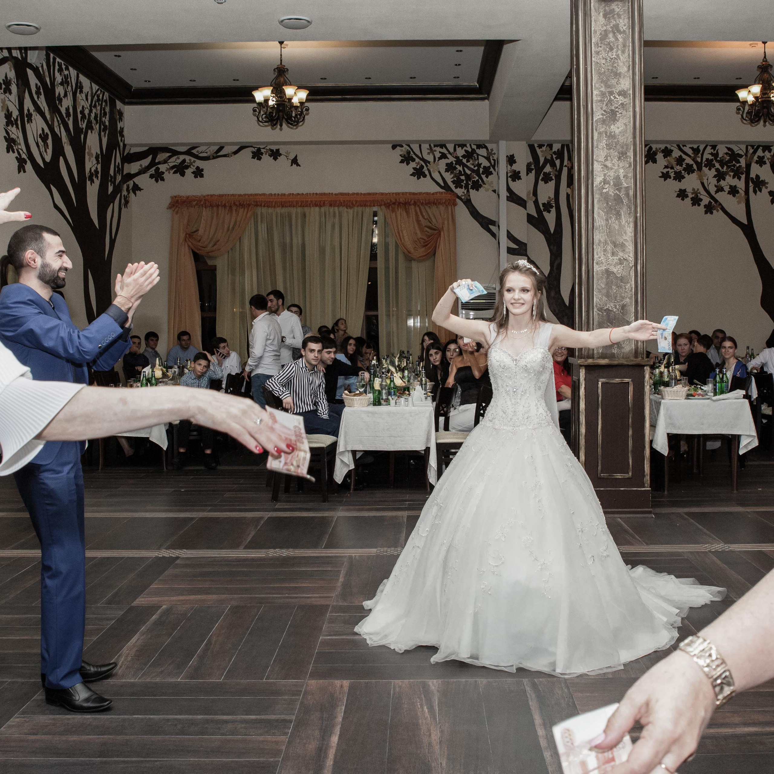 Эрнест и Александа. ФотоВидеоСъемка свадеб и мероприятий