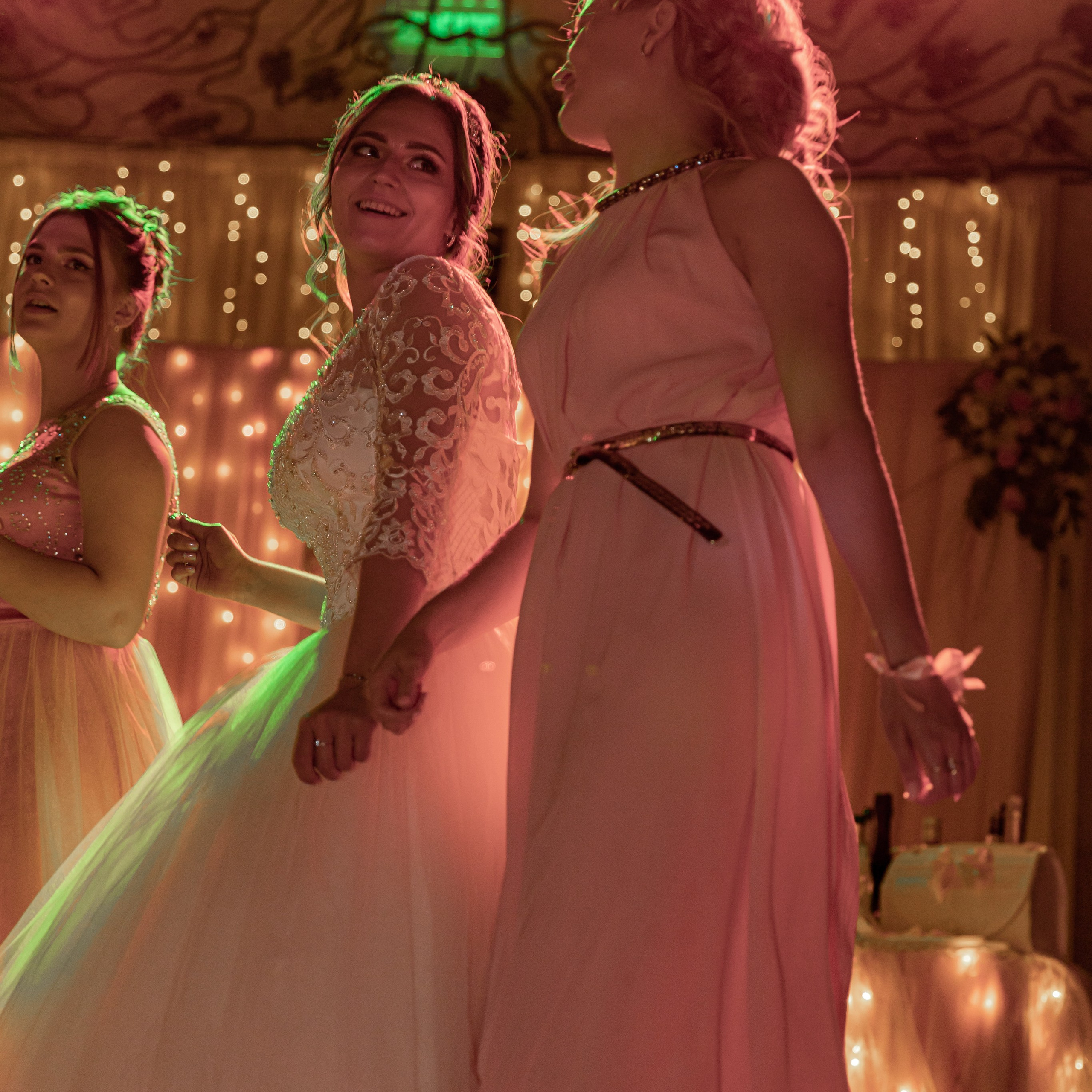 Роман и Юлия. ФотоВидеоСъемка свадеб и мероприятий