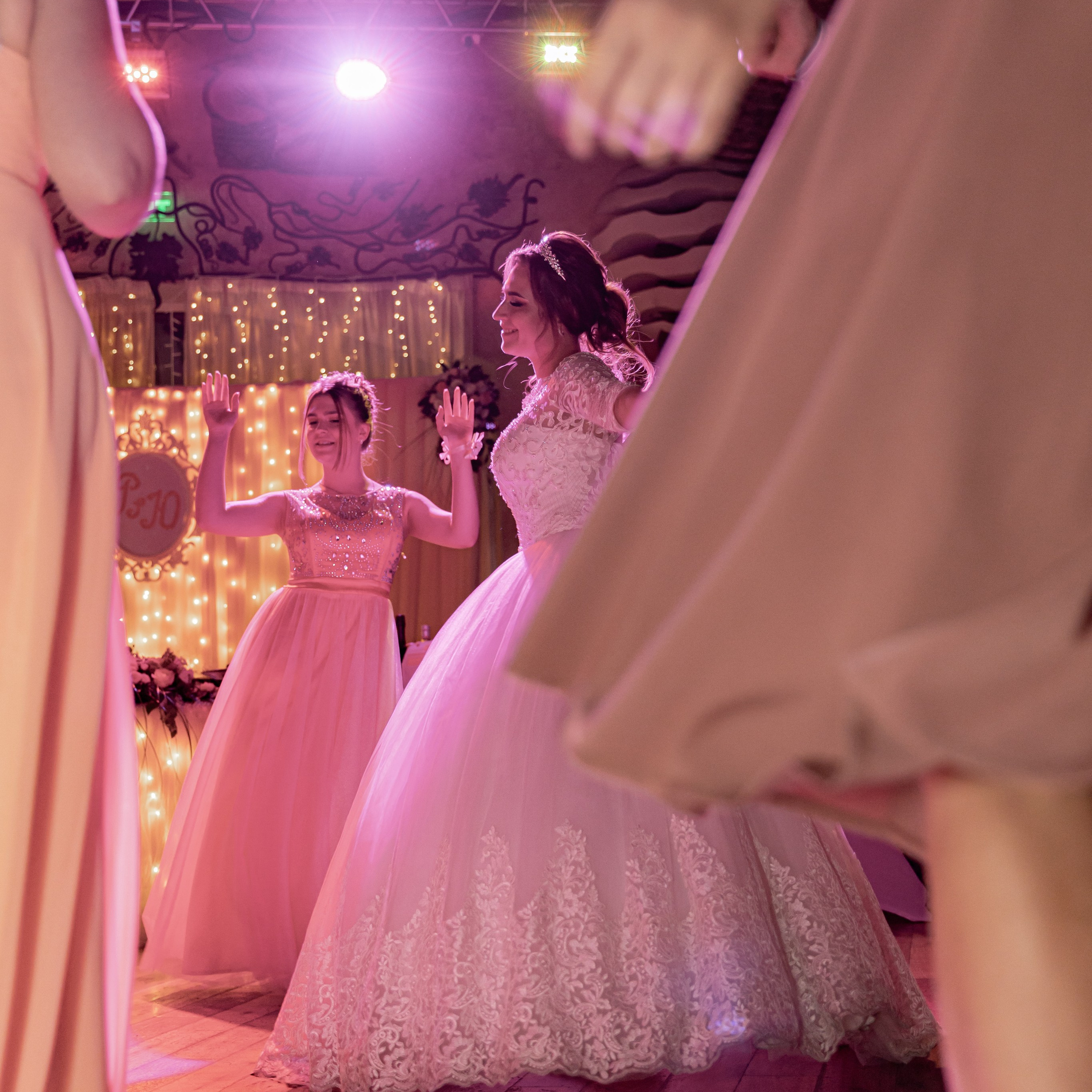 Роман и Юлия. ФотоВидеоСъемка свадеб и мероприятий